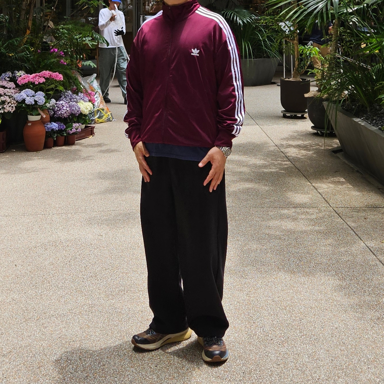 (W) Asics FN3-S Gel-Kayano 28 Anthracite Antique Gold, Adidas Adicolor Classic Firebird Track Top Maroon - KR Sizing 착용 스타일 - 6