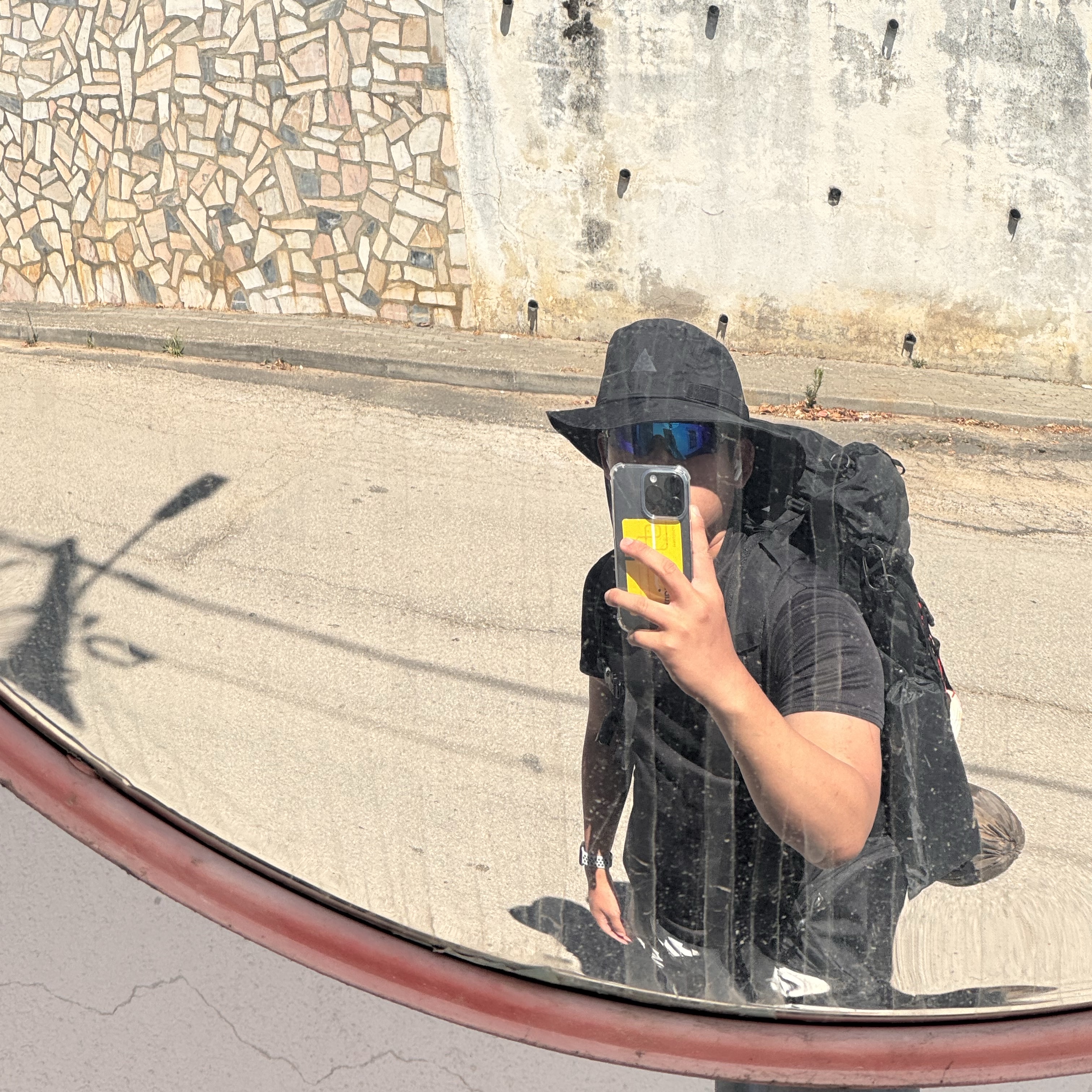 Nike ACG Apex Bucket Hat Black 착용 스타일 - 3