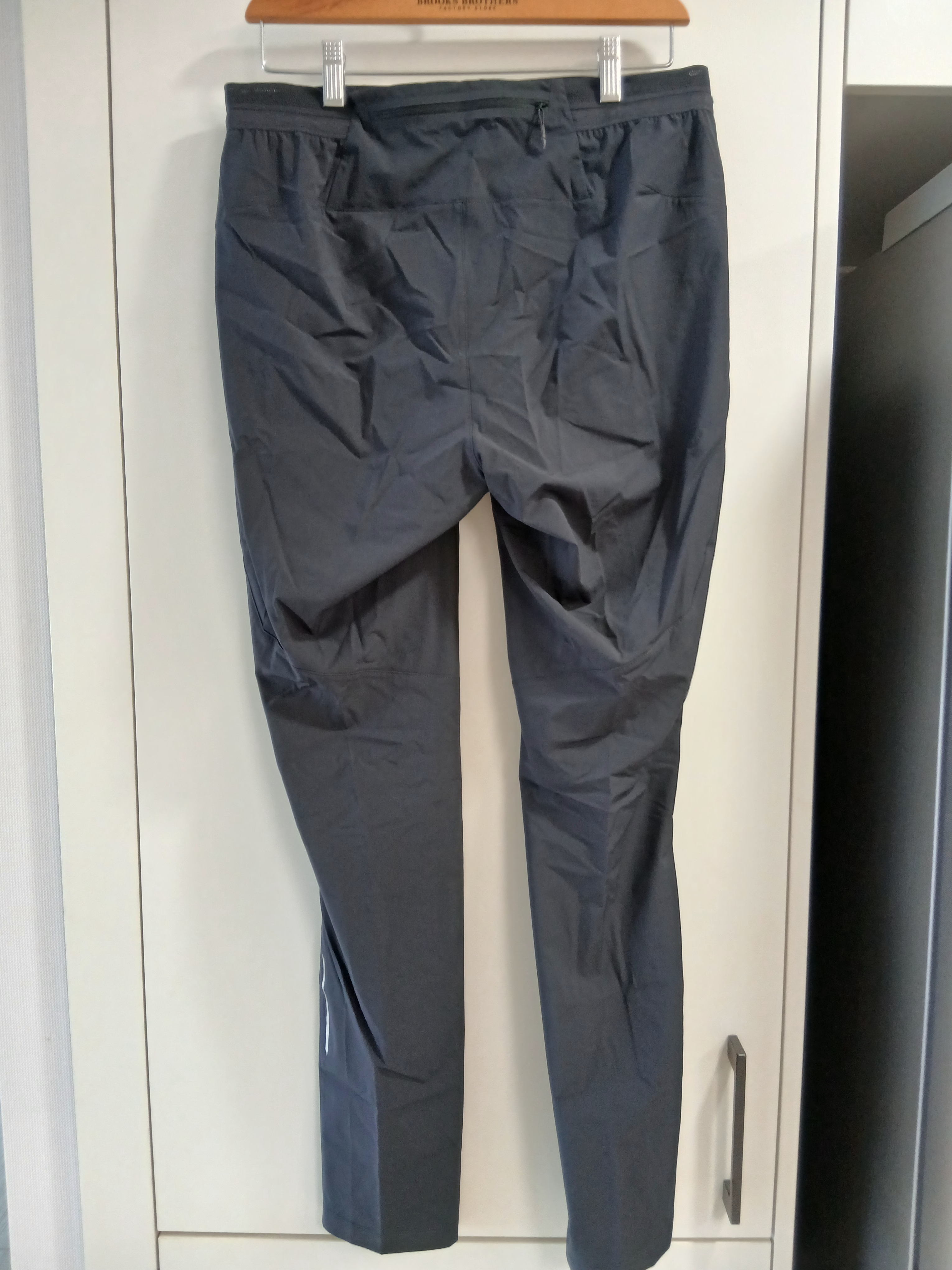 Arc'teryx Norvan Insulated Pants Black 착용 스타일 - 2