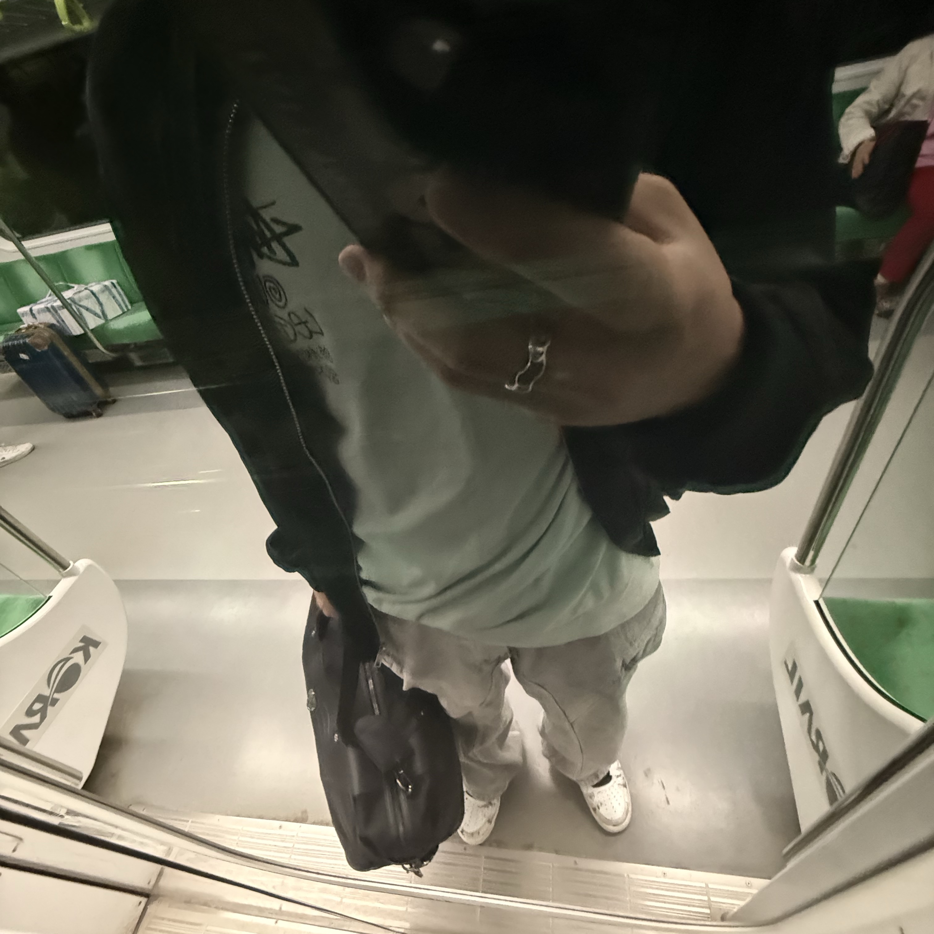 Nike x Peaceminusone Air Force 1 Low Para-Noise 2.0, Stussy x Our Legacy Surfman Pig. Dyed T-Shirt Mint - 21FW 착용 스타일 - 3