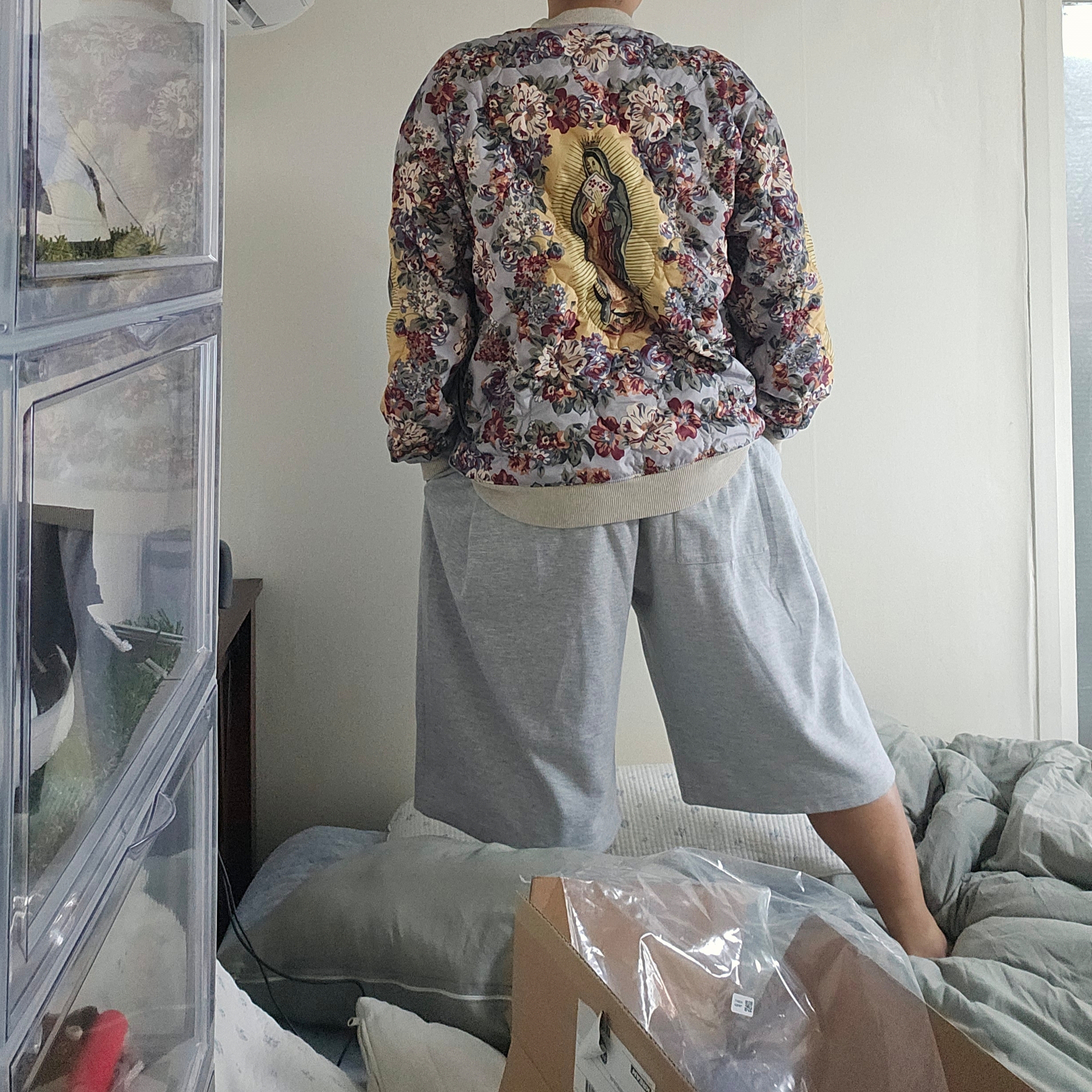 Kapital Top Fleece Bivouac Big Sweatshirt Peckish Maria Gray 착용 스타일 - 2