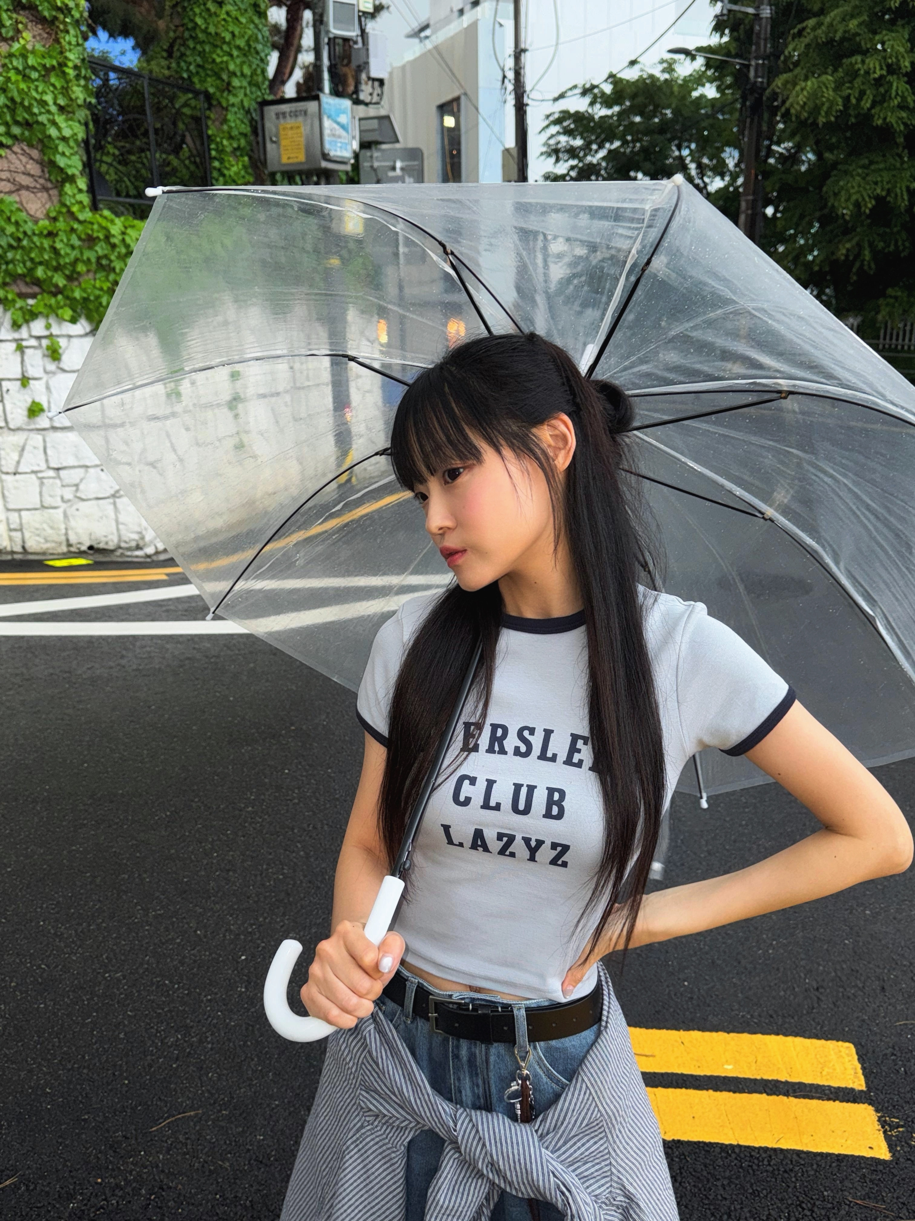 LAZYZ Oversleep Club Ringer Tshirt Cloud 착용 스타일 - 1
