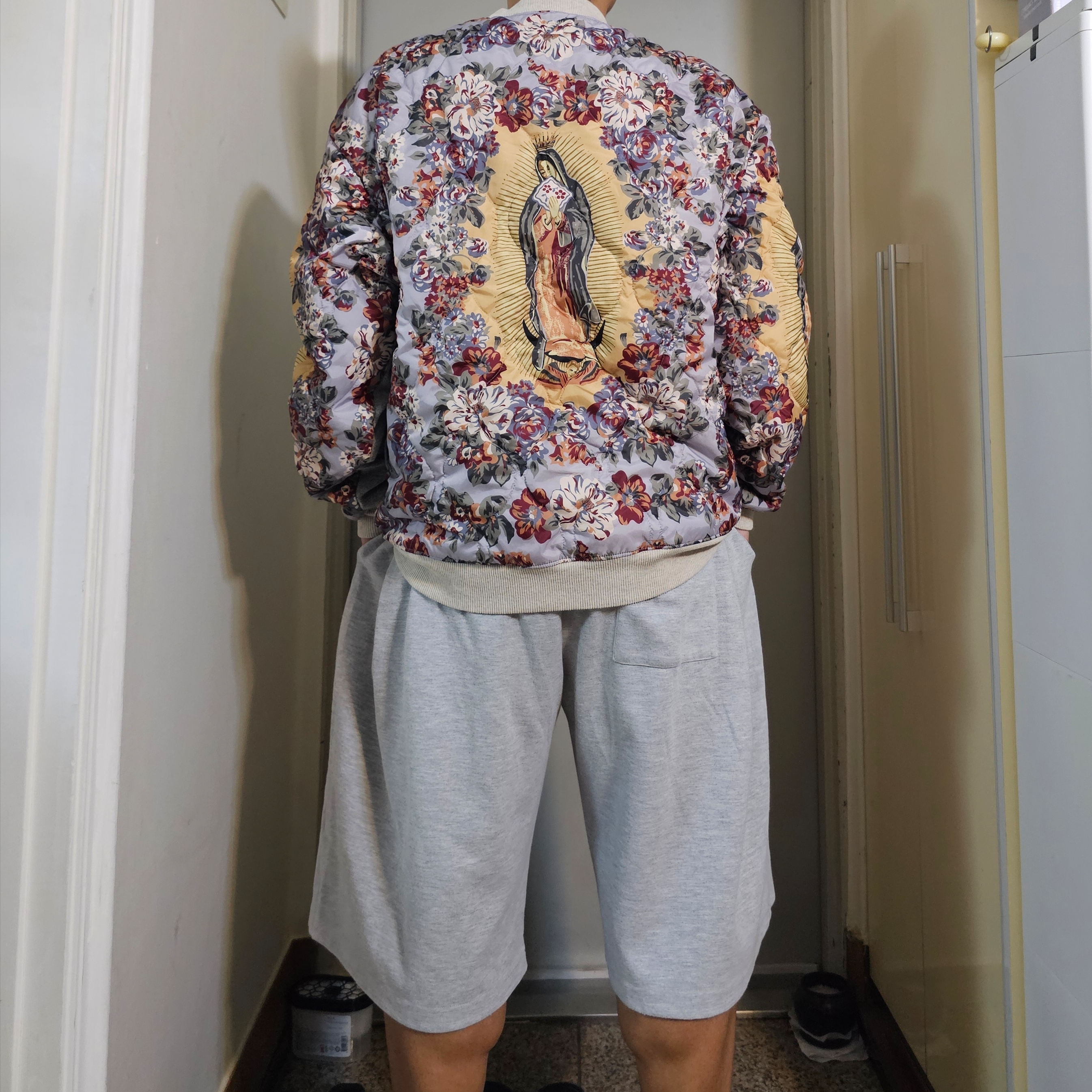 Kapital Top Fleece Bivouac Big Sweatshirt Peckish Maria Gray 착용 스타일 - 3