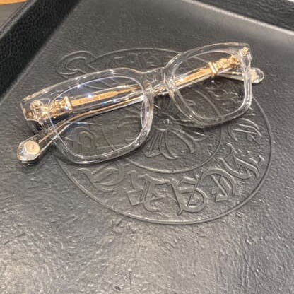 Chrome Hearts Cox Ucker Crystal 착용 스타일