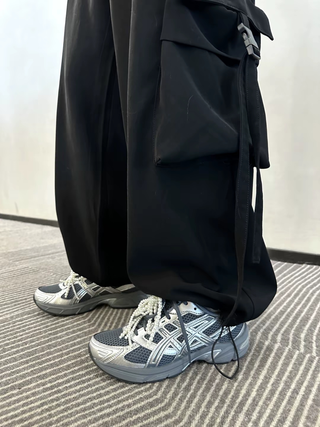 Asics Gel-1130 Steel Grey Pure Silver 착용 스타일