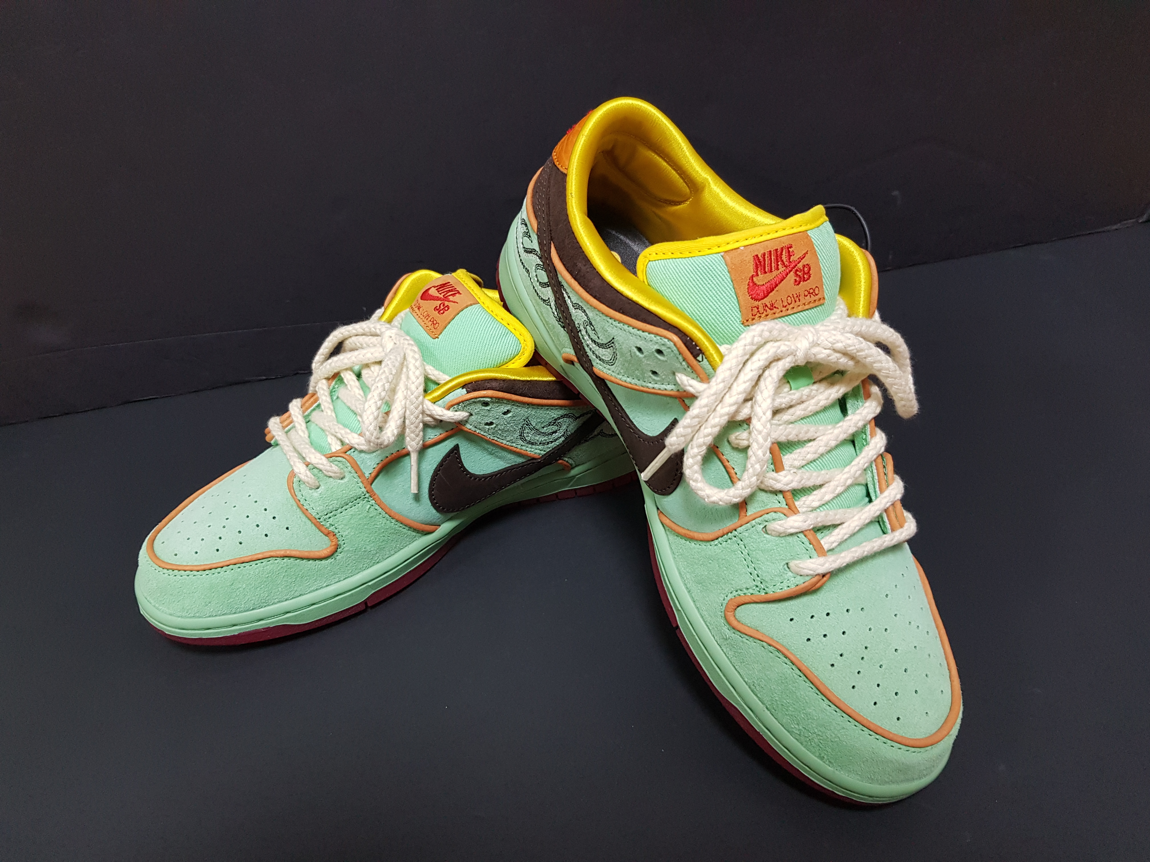 Nike SB Dunk Low Pro Tourmaline 착용 스타일 - 1