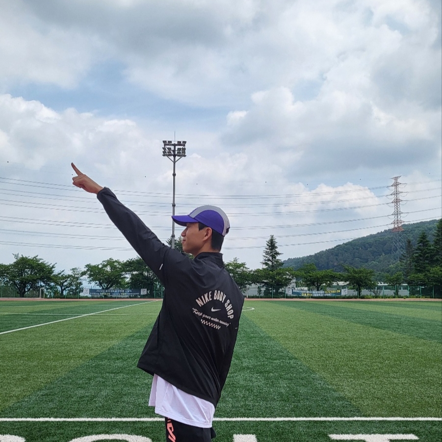 Supreme x Nike Running Hat Purple - 25SS 착용 스타일 - 2