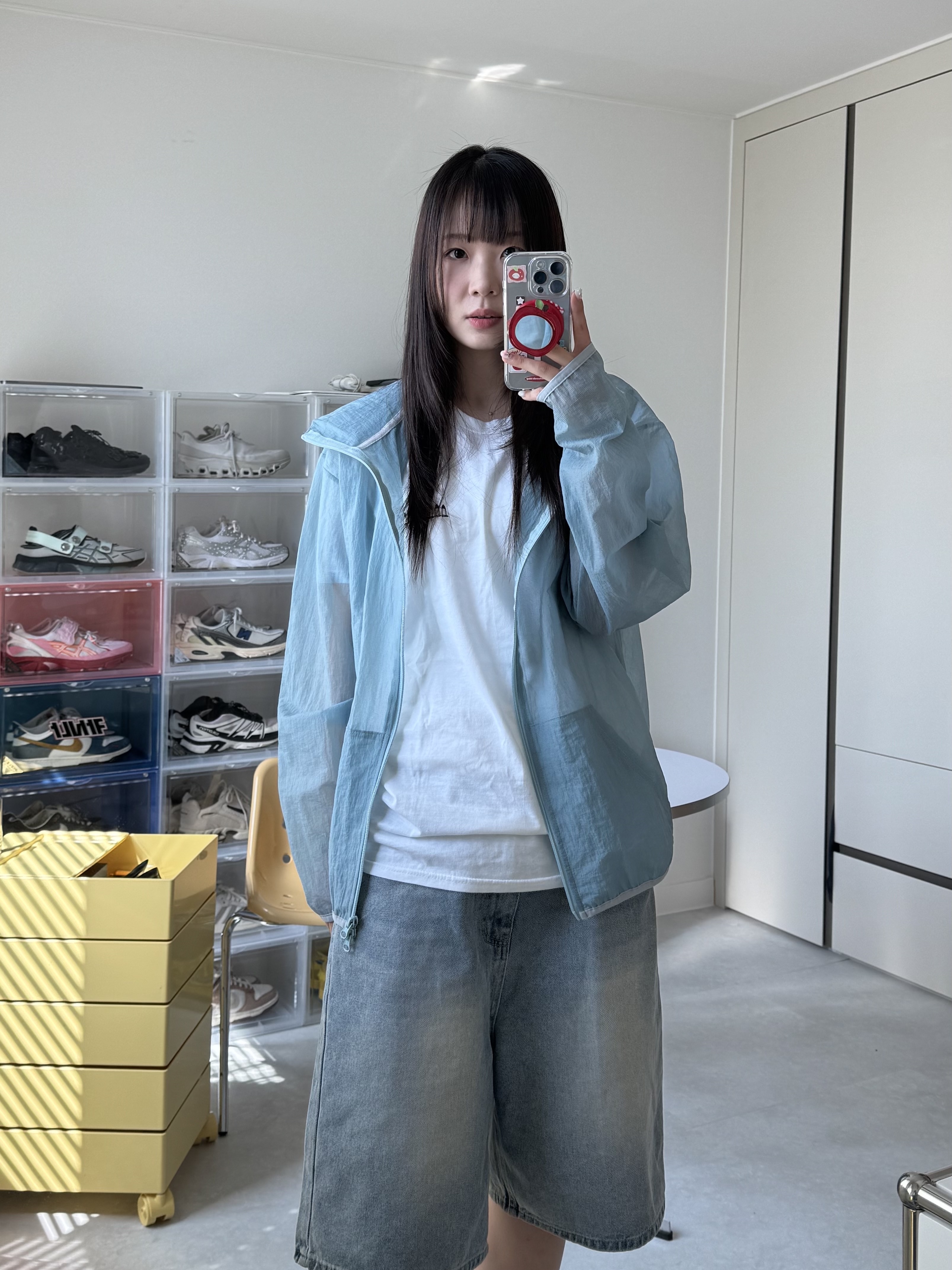 SLOW RECORD HOUSE Unisex Mesh Lightweight Jacket Skyblue 착용 스타일