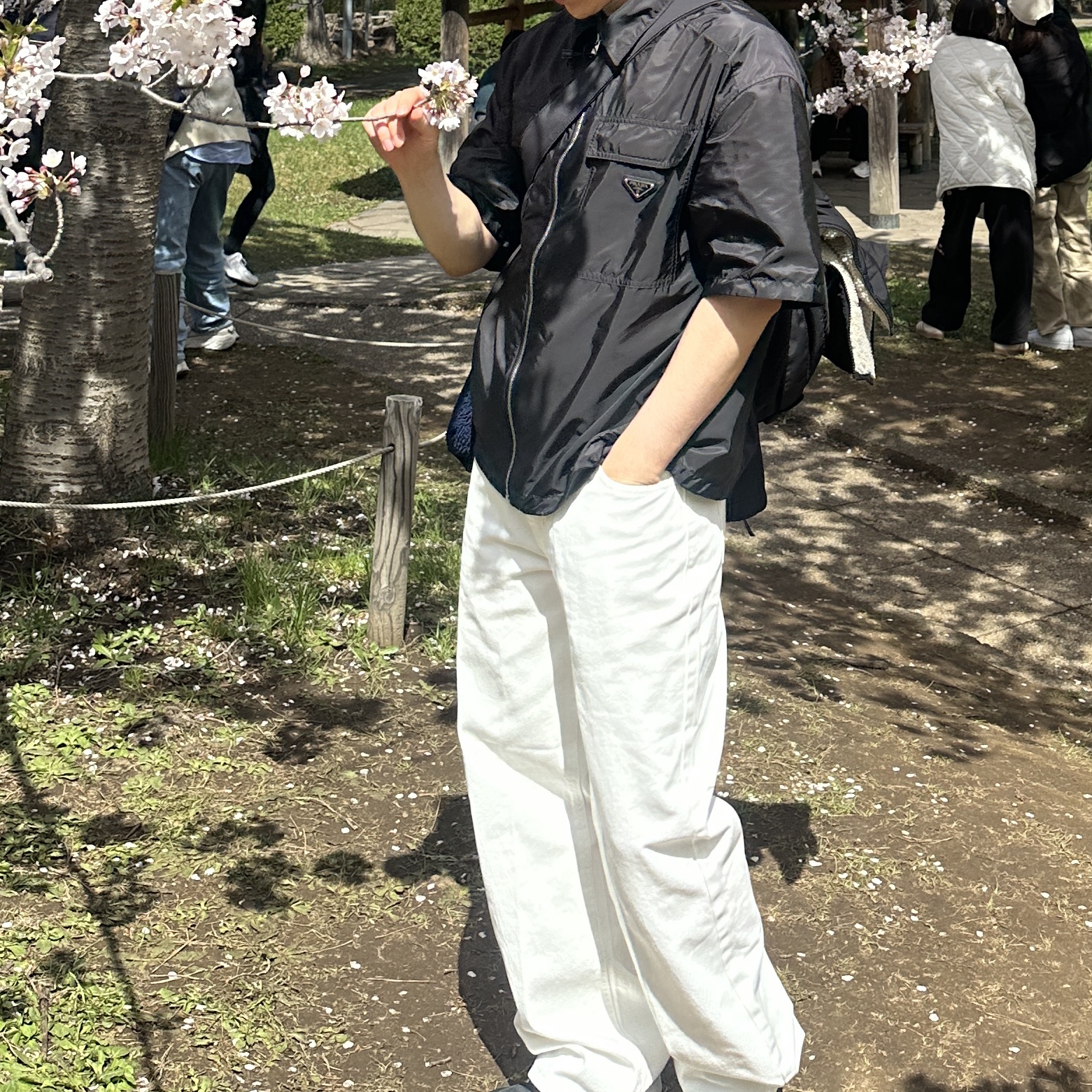 (W) Prada Cropped Cotton Cardigan Black White, Prada Short Sleeve Shirt in Lightweight Re-Nylon Black 착용 스타일 - 4