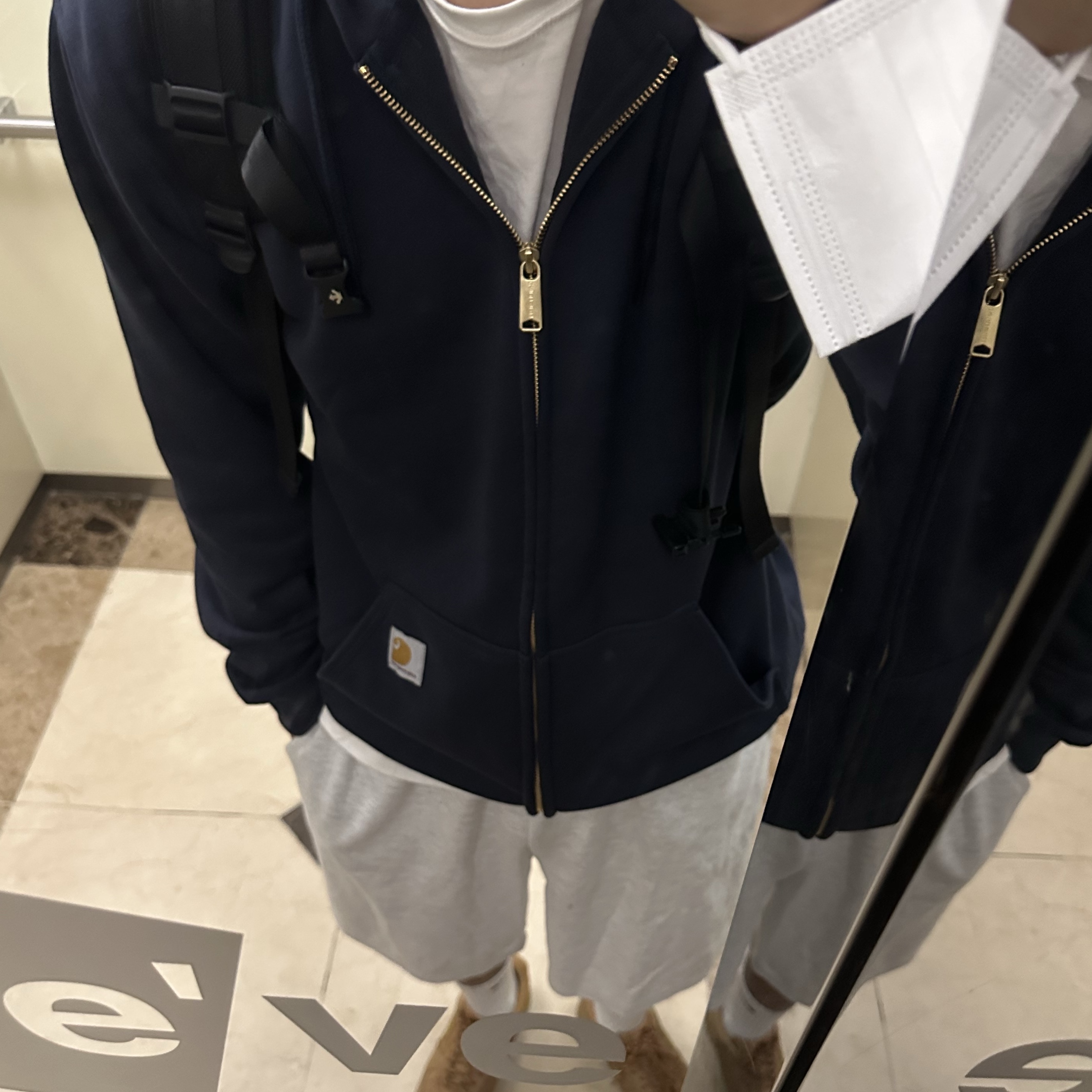 Carhartt Loose Fit Midweight Regular Full Zip Sweatshirt New Navy, Nike Air Force 1 '07 WB Flax 착용 스타일