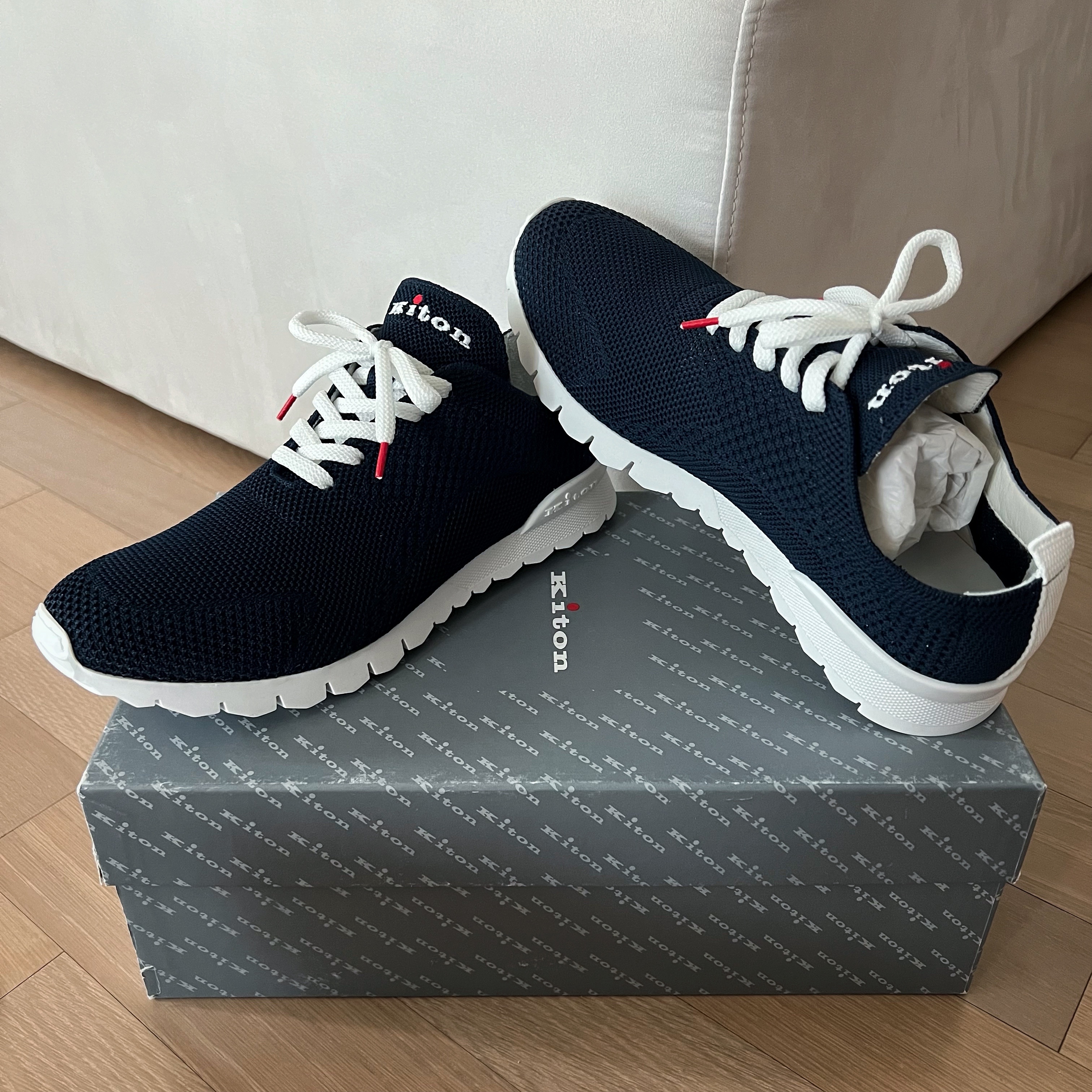 Kiton Knit FIT Running Shoes Blue, Kiton Knit FIT Running Shoes Black 착용 스타일