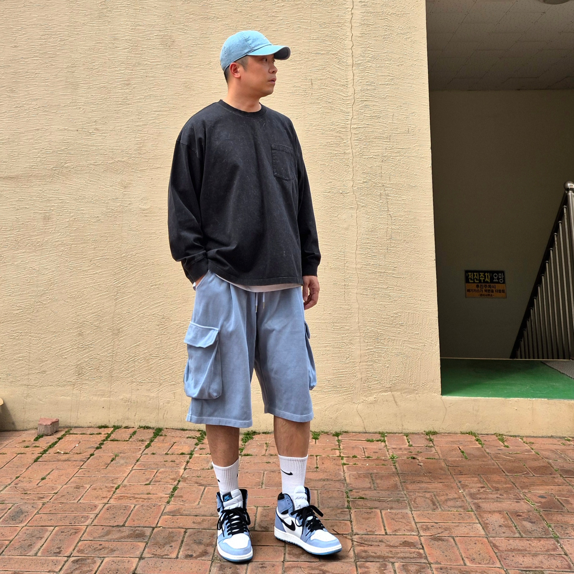 Jordan 1 Retro High OG University Blue, Nike Club Unstructured Denim Cap Aegean Storm Thunder Blue 착용 스타일 - 2