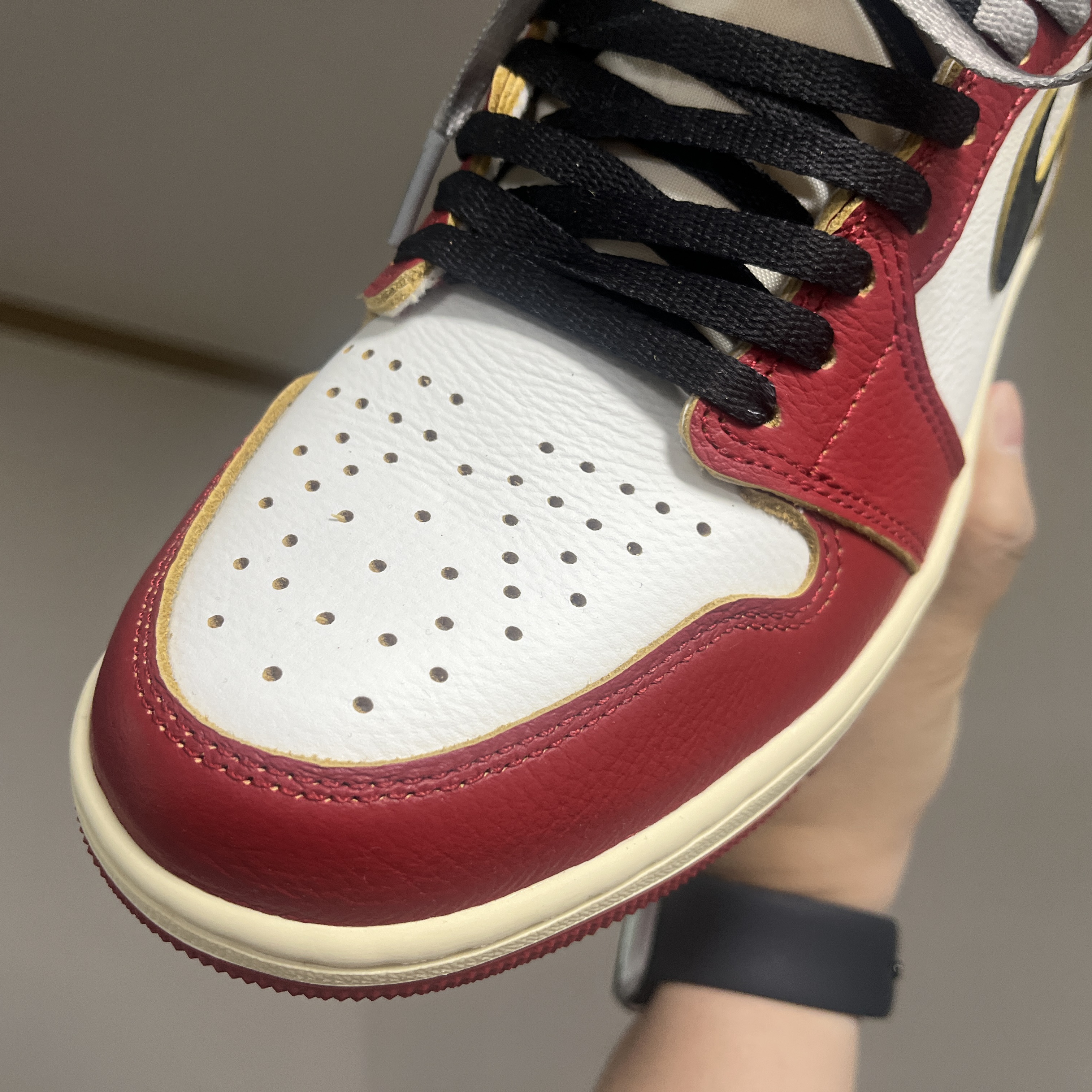 Jordan 1 x Union Retro High OG Chicago Shadow 착용 스타일 - 4