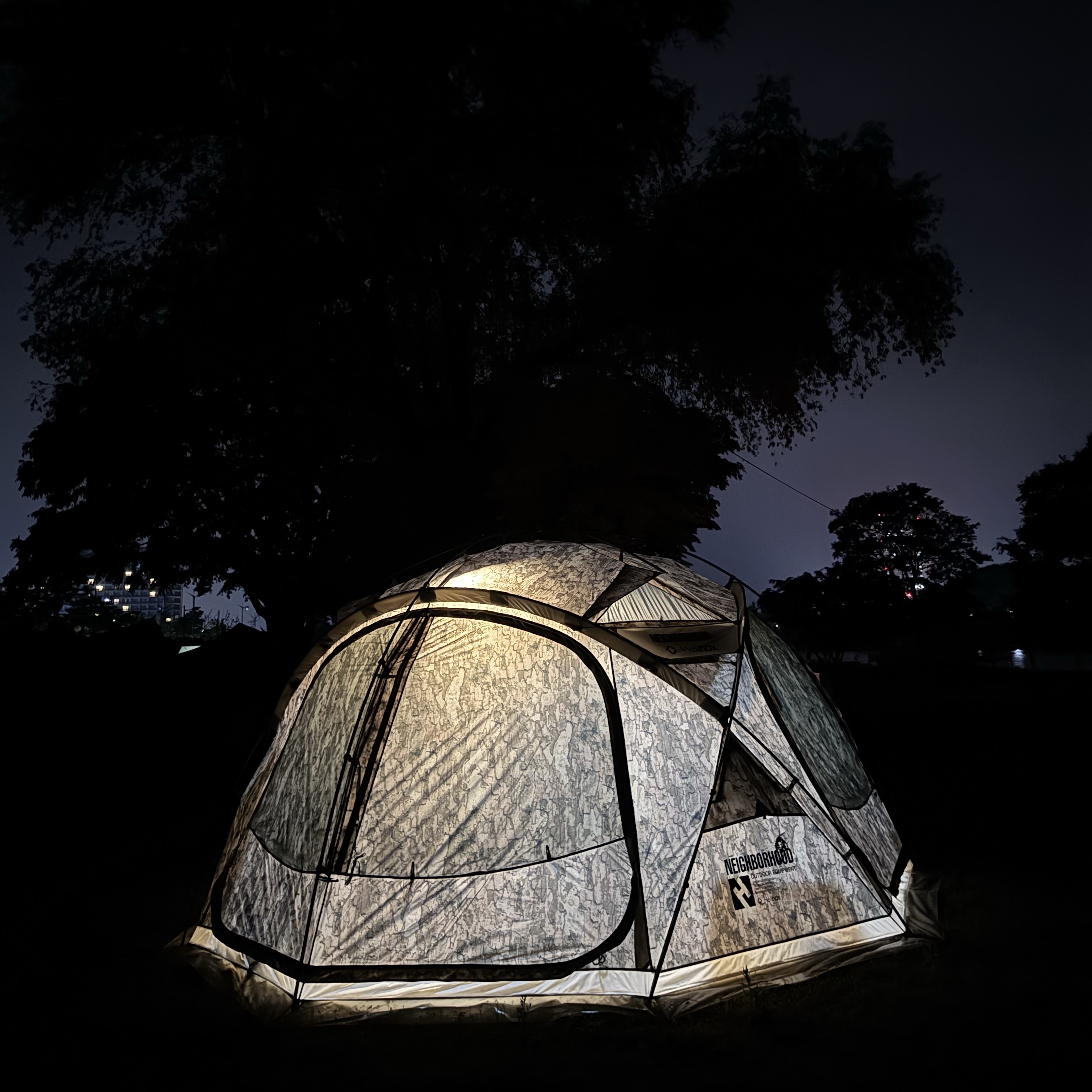 Helinox x Neighborhood Nonadome Camouflage 착용 스타일 - 1