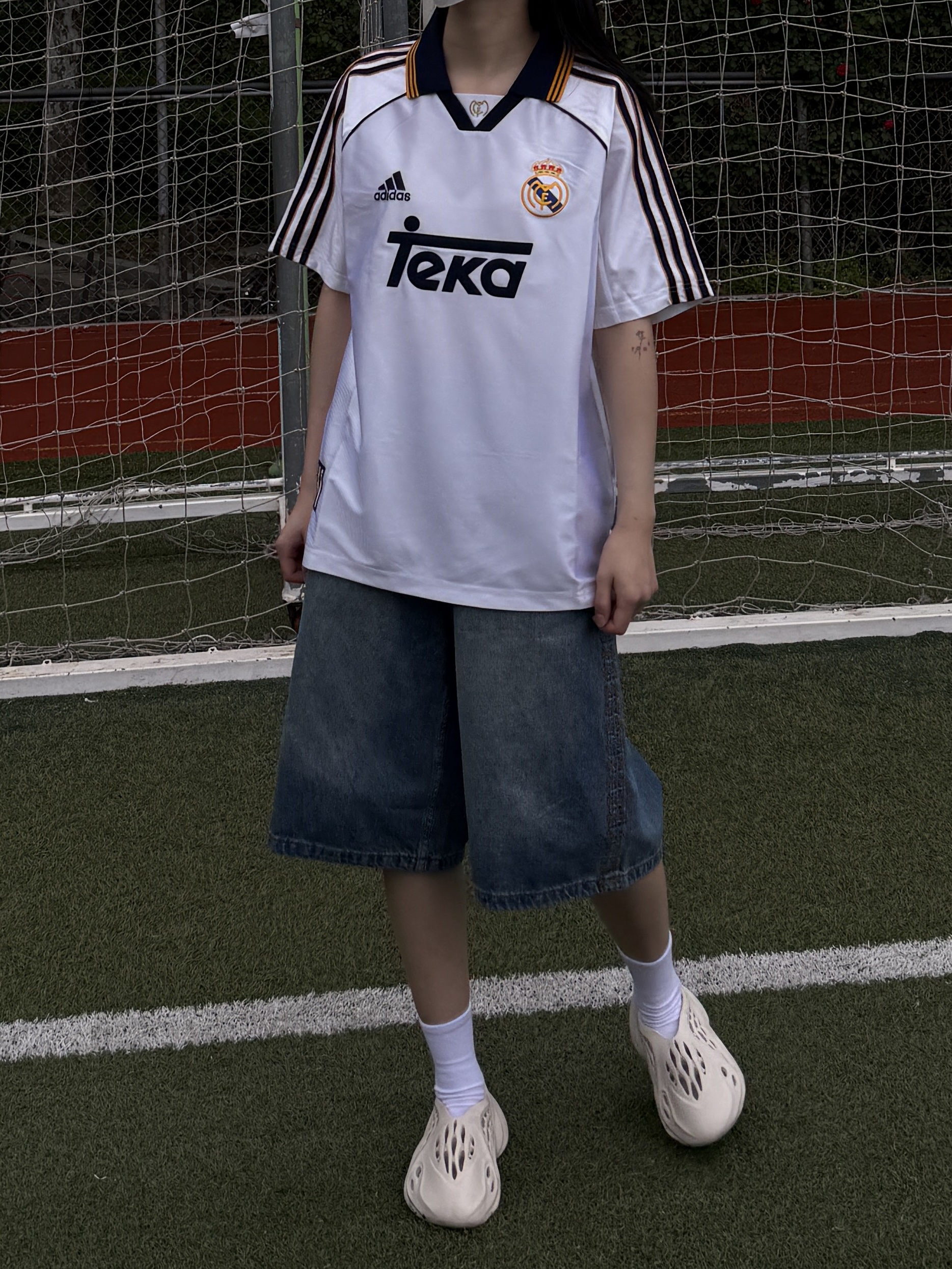 Adidas Real Madrid 99/00 Home Jersey White - KR Sizing (Non Marking Ver.), Adidas Yeezy Foam RNNR Sand 착용 스타일
