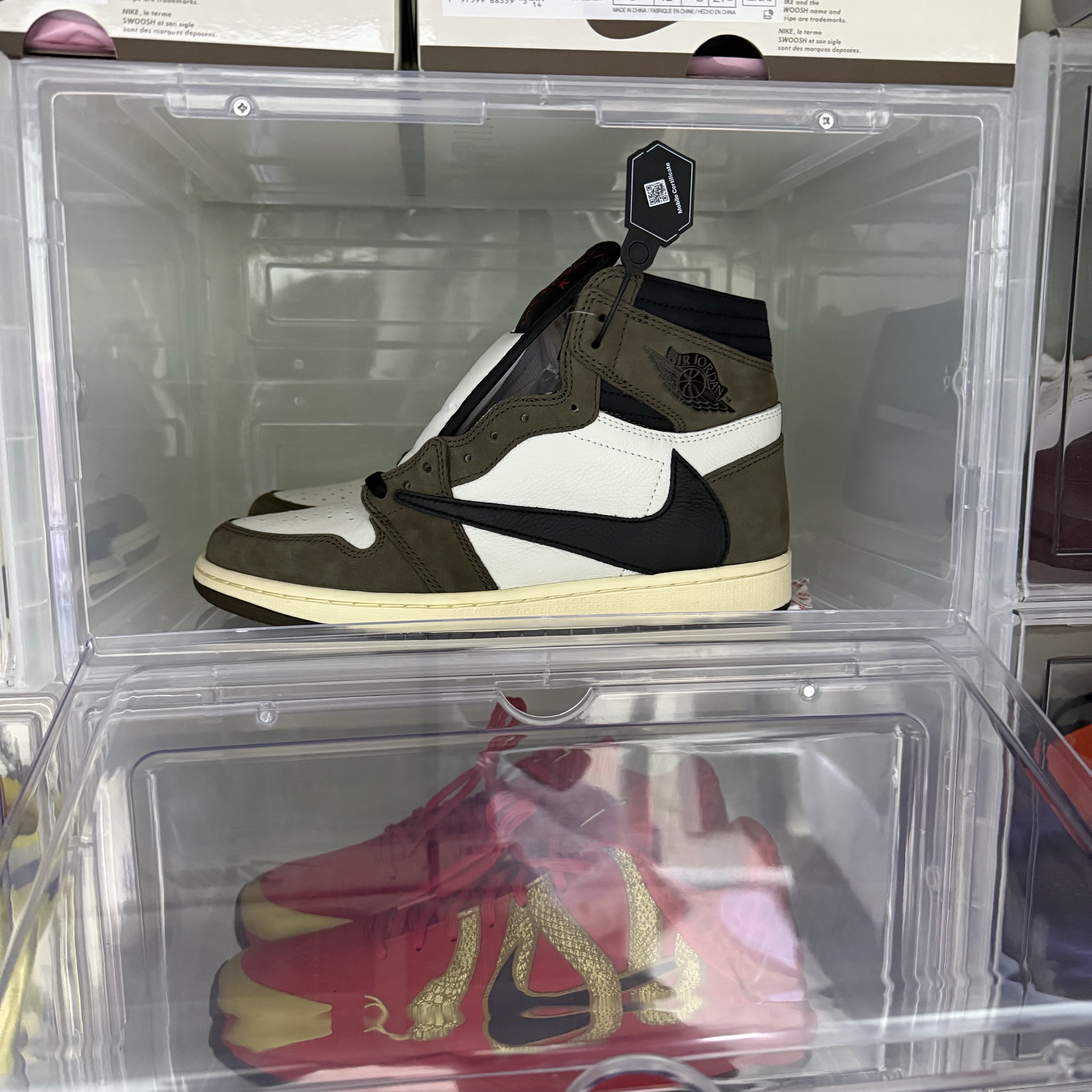 Jordan 1 x Travis Scott Retro High OG SP Mocha 착용 스타일