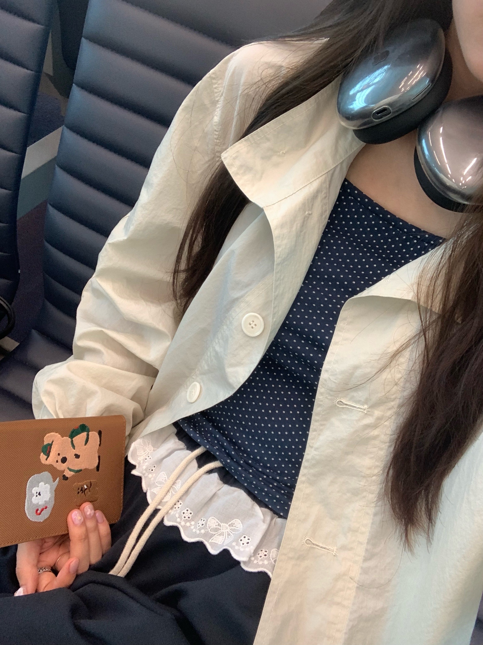 Apple AirPods Max Lightning Space Gray (Korean Ver.) 착용 스타일