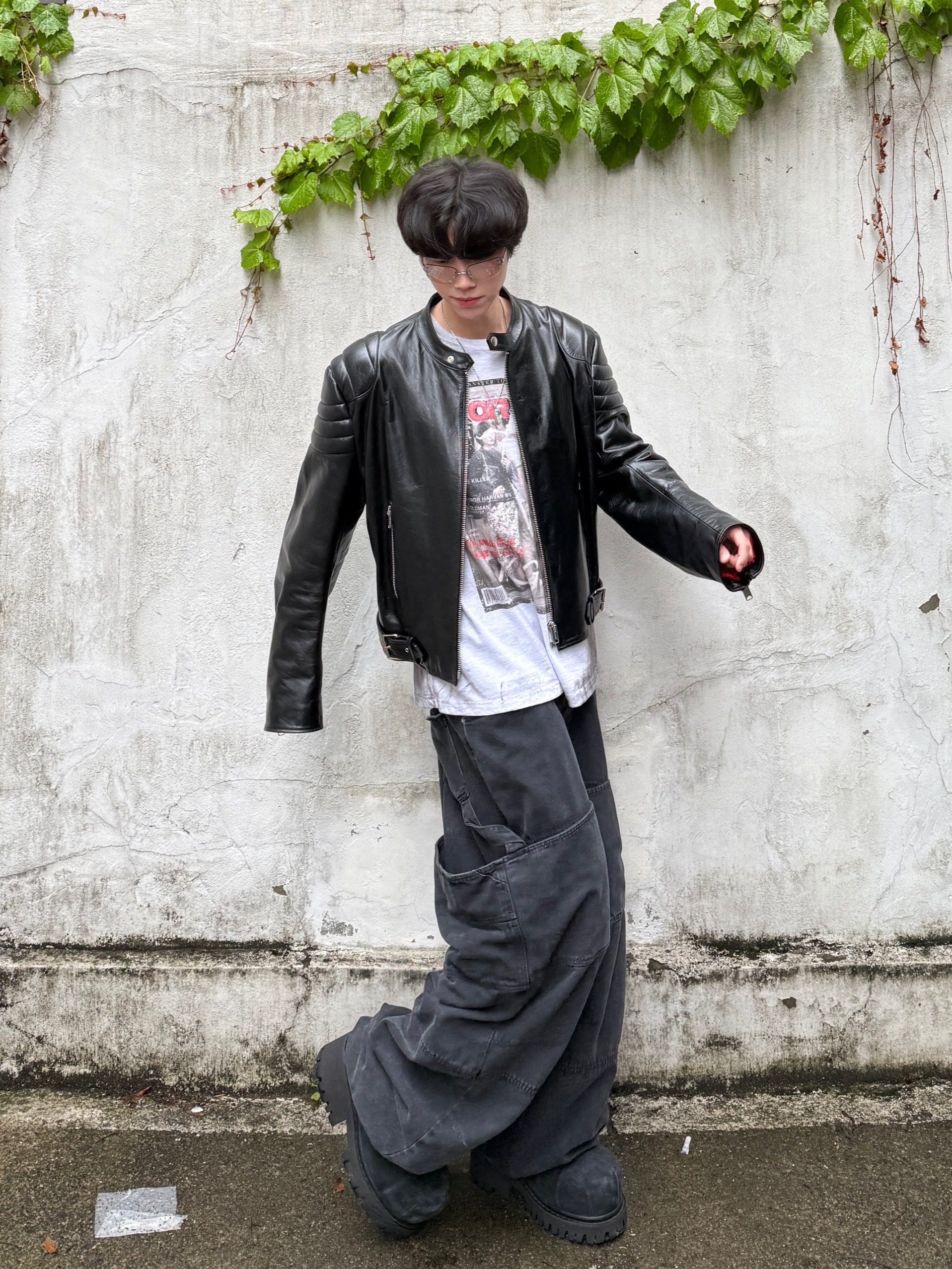 Kamien x MJD Double Hole Belt Black Shearling Calfskin, Balenciaga Stomper Bootie Black 착용 스타일 - 9