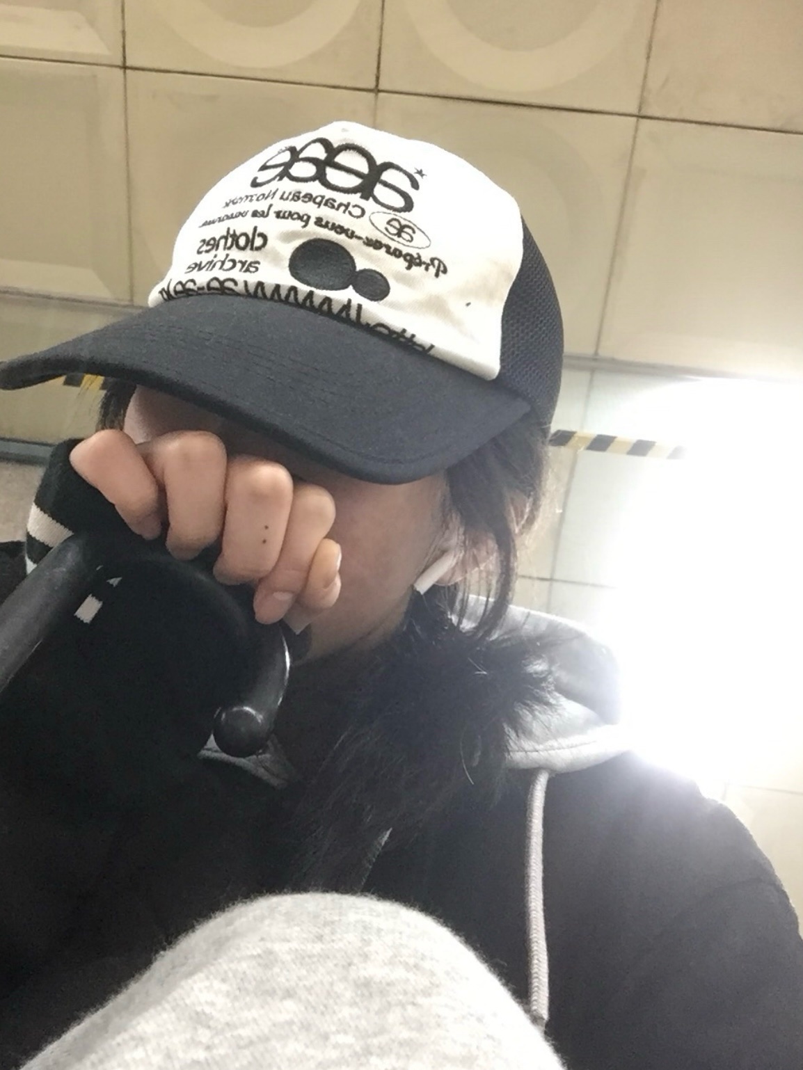Aeae Web Logo Mesh Cap Black 착용 스타일