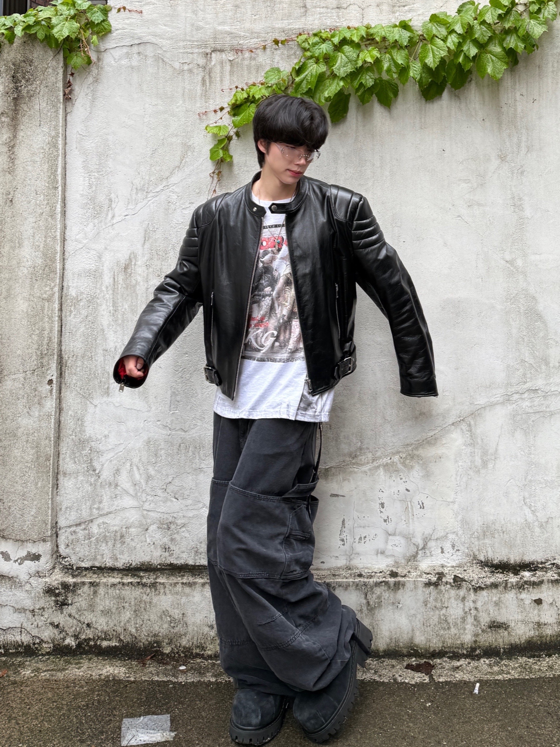 Kamien x MJD Double Hole Belt Black Shearling Calfskin, Balenciaga Stomper Bootie Black 착용 스타일 - 6
