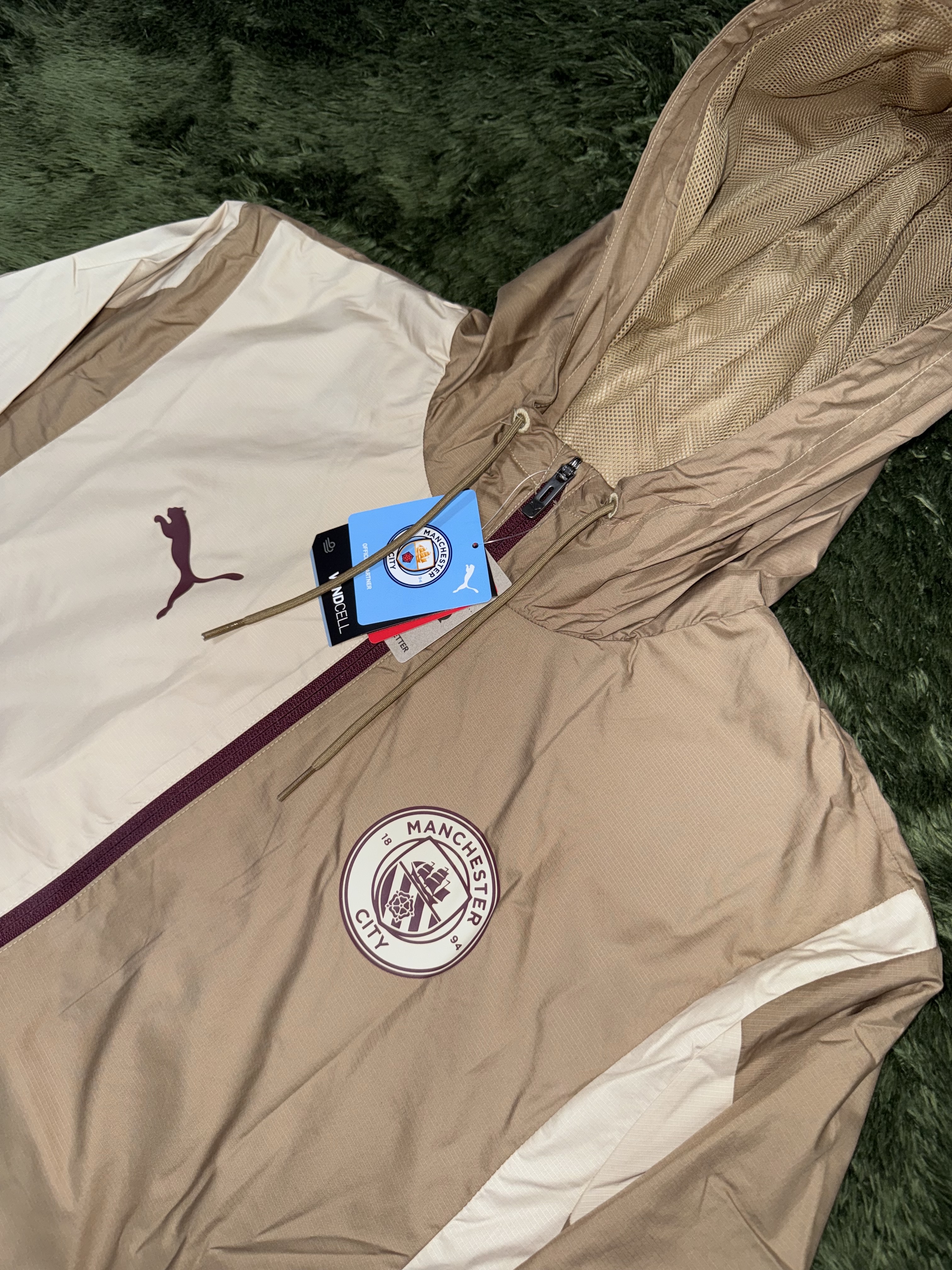 Puma Manchester City Prematch Jacket Toasted Granola 착용 스타일 - 2