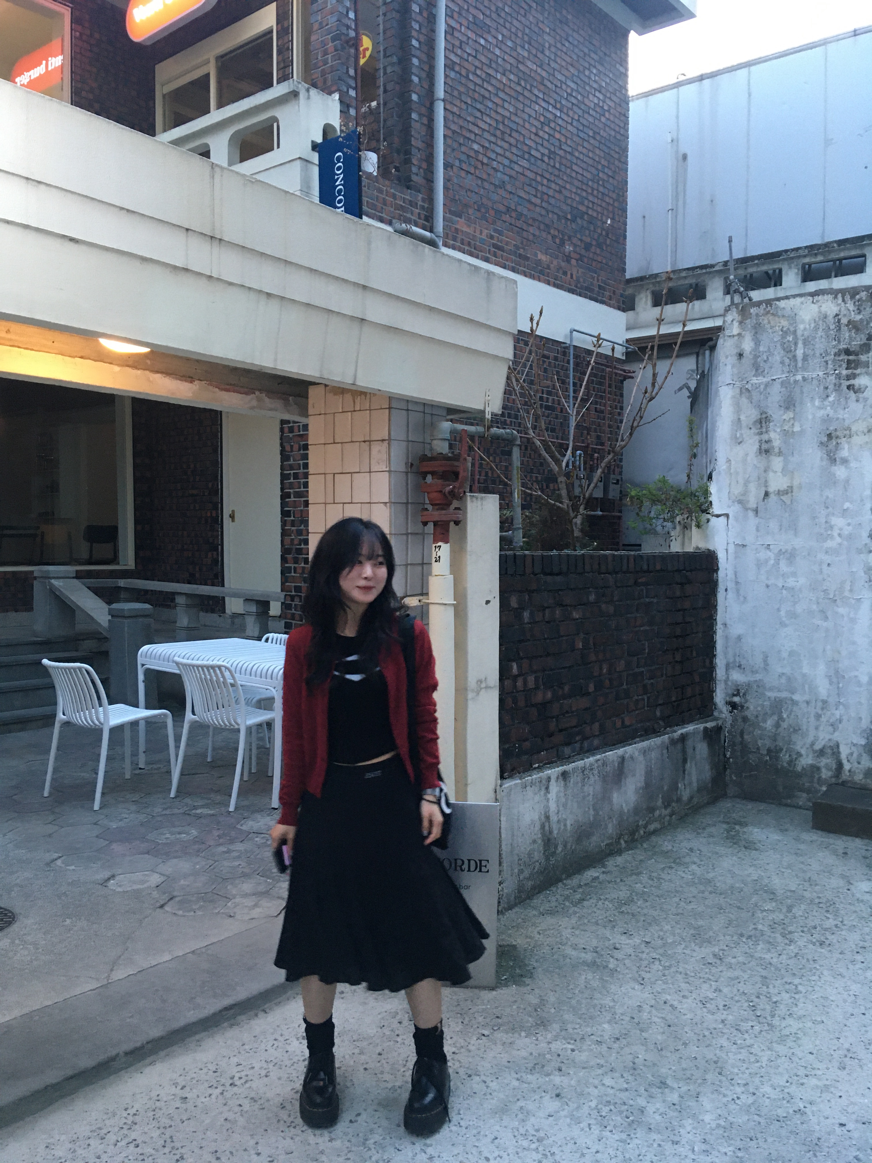 (W) Mischief Rhombus Blur T-Shirt Mini Black, Dr. Martens 1461 Quad Black 착용 스타일 - 1