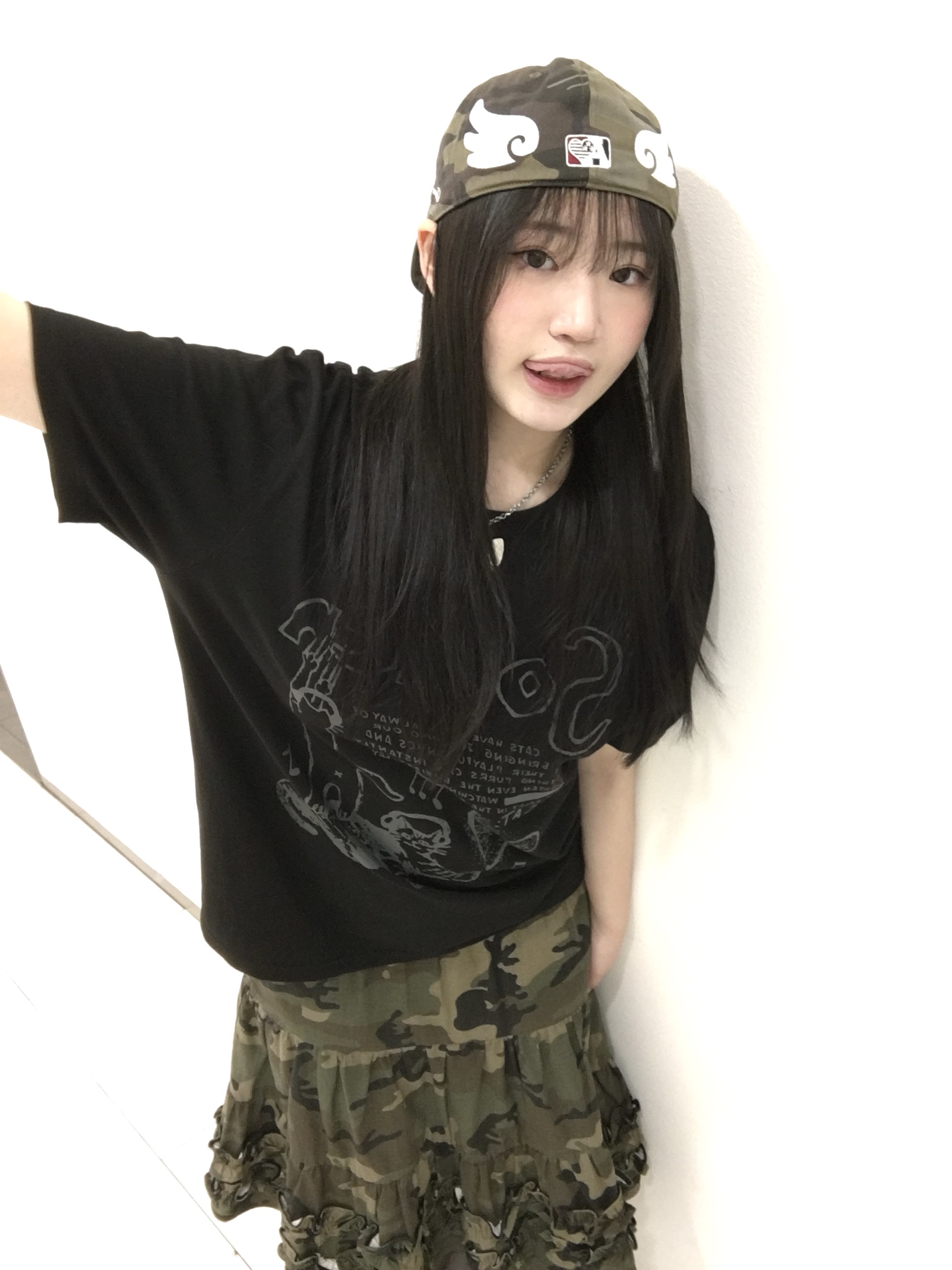 AEAE Ae Symbol Angel Wing Cap Camo 착용 스타일 - 1