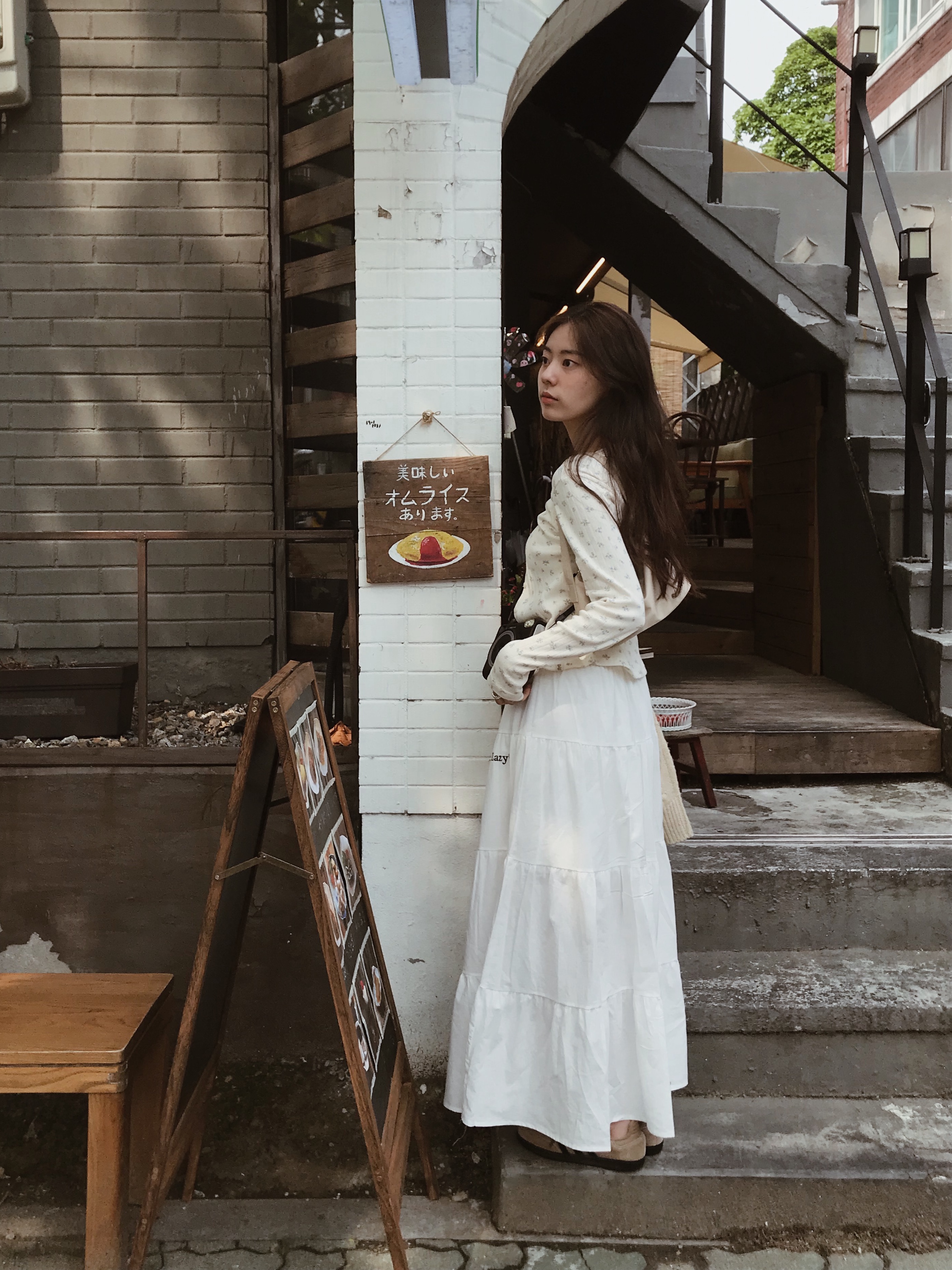 Lazyz Lazy Cancan Shirring Skirt White 착용 스타일 - 2