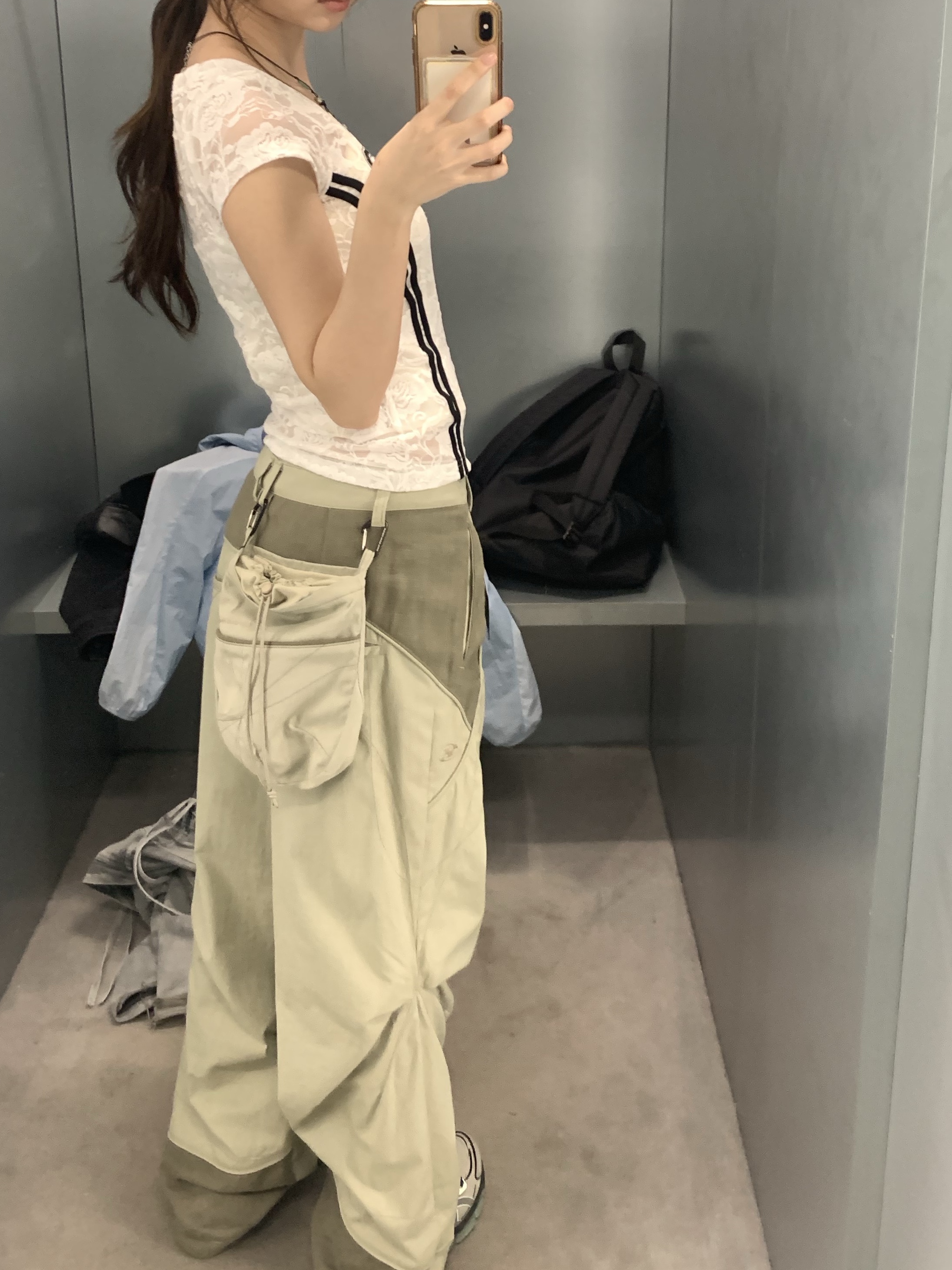 Sansan Gear Varied Cross Bag Beige, Sansan Gear Linen Block Pants Beige 착용 스타일 - 1