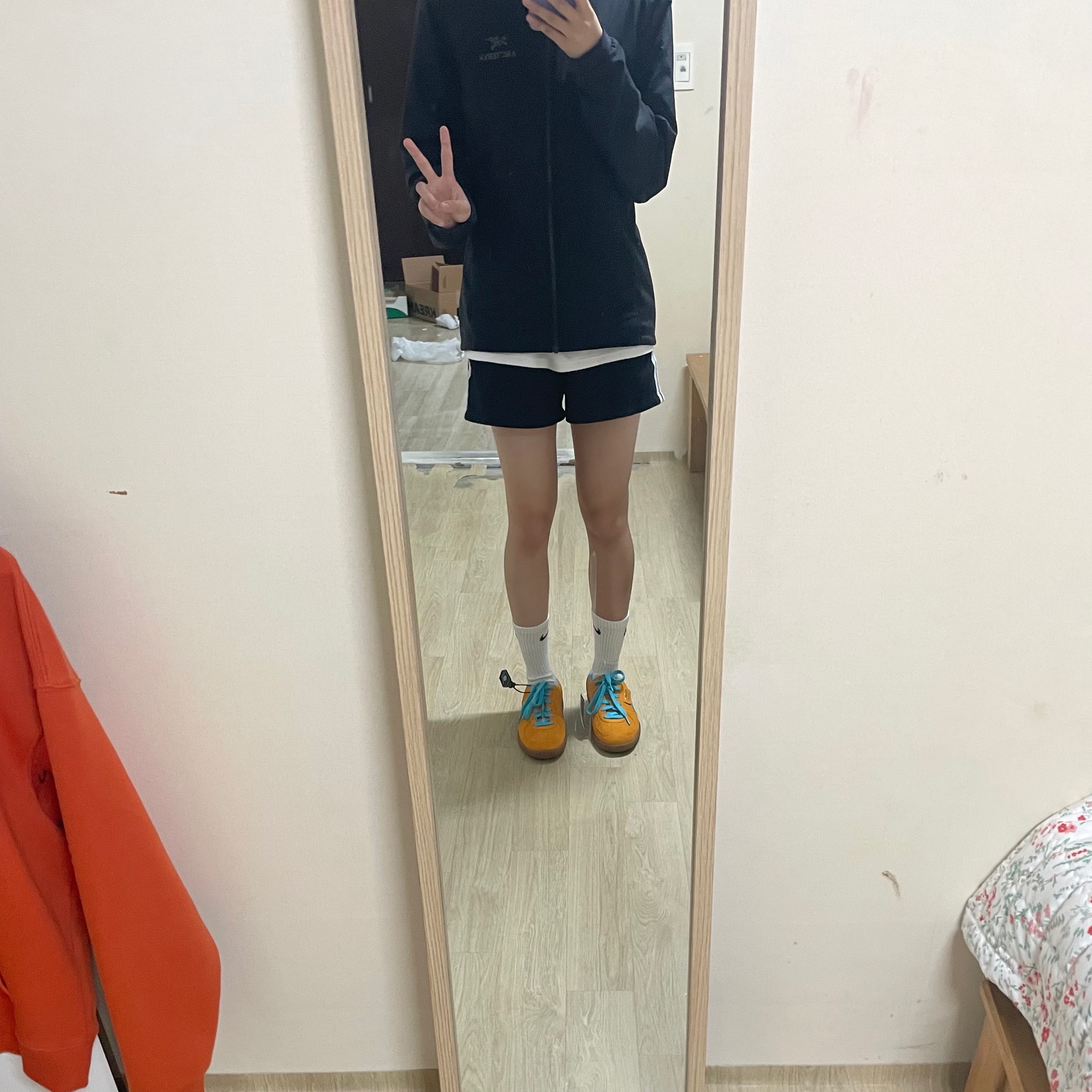 Puma Palermo Dark Cheddar Bright Aqua, Arc'teryx Squamish Hoody Black 착용 스타일 - 1