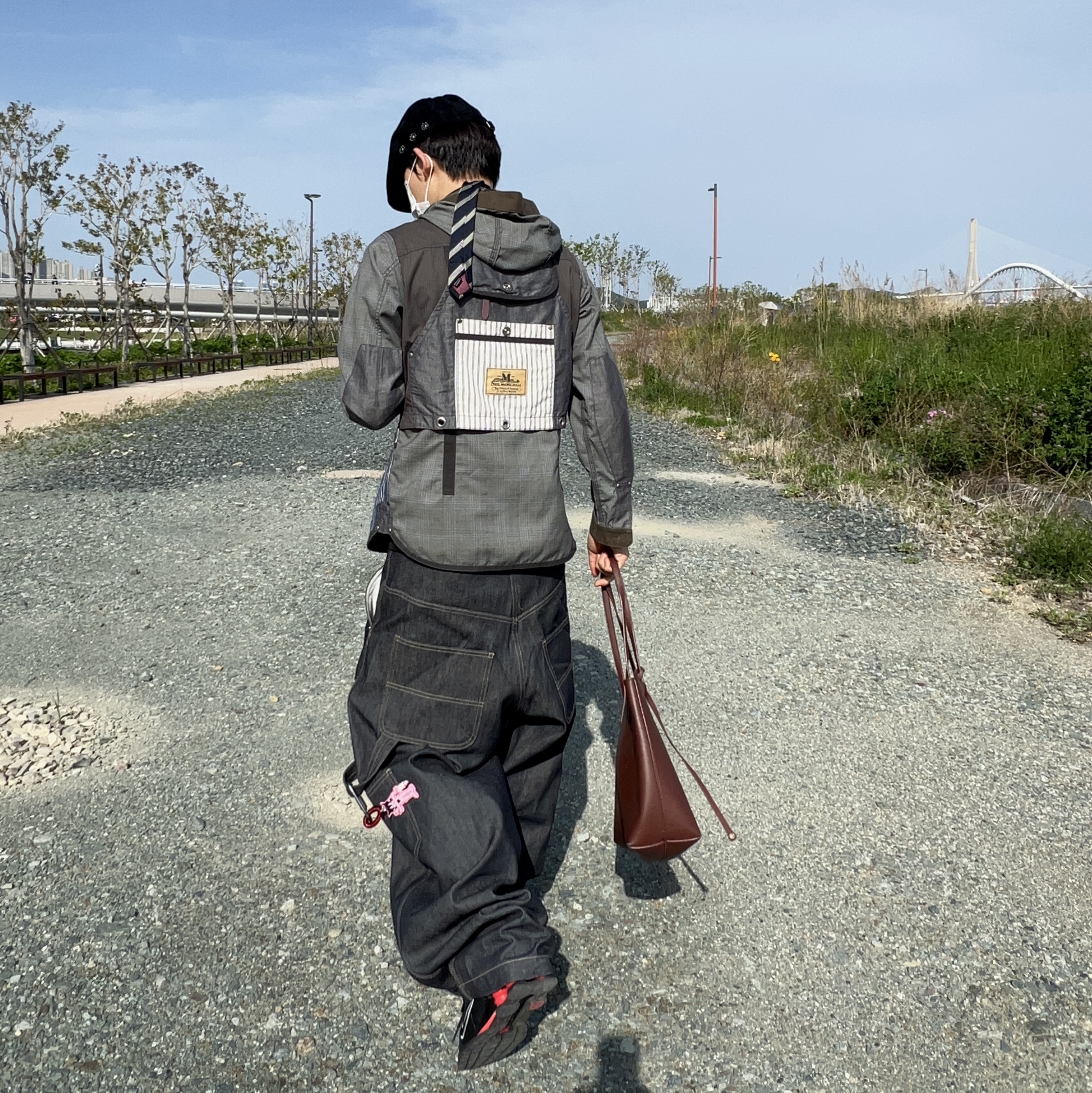 Kookeesee Eco Suede Stud Hunting Cap Black, Nike x Martine Rose Shox MR4 Black 착용 스타일 - 4