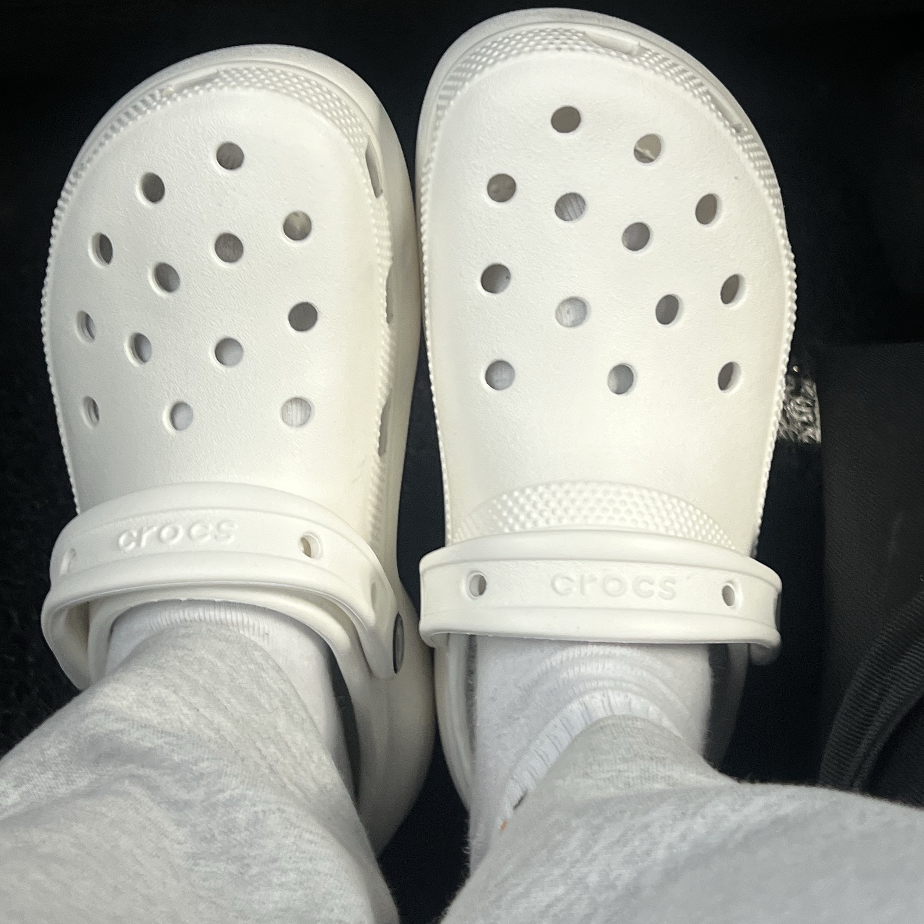 (W) Crocs Classic Platform Clog White 착용 스타일 - 1
