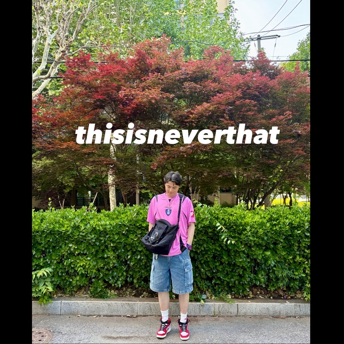 Supreme Crest Soccer Jersey Pink - 24FW, Thisisneverthat x New Era x MLB New York Yankees Short Pants Blue 착용 스타일 - 2