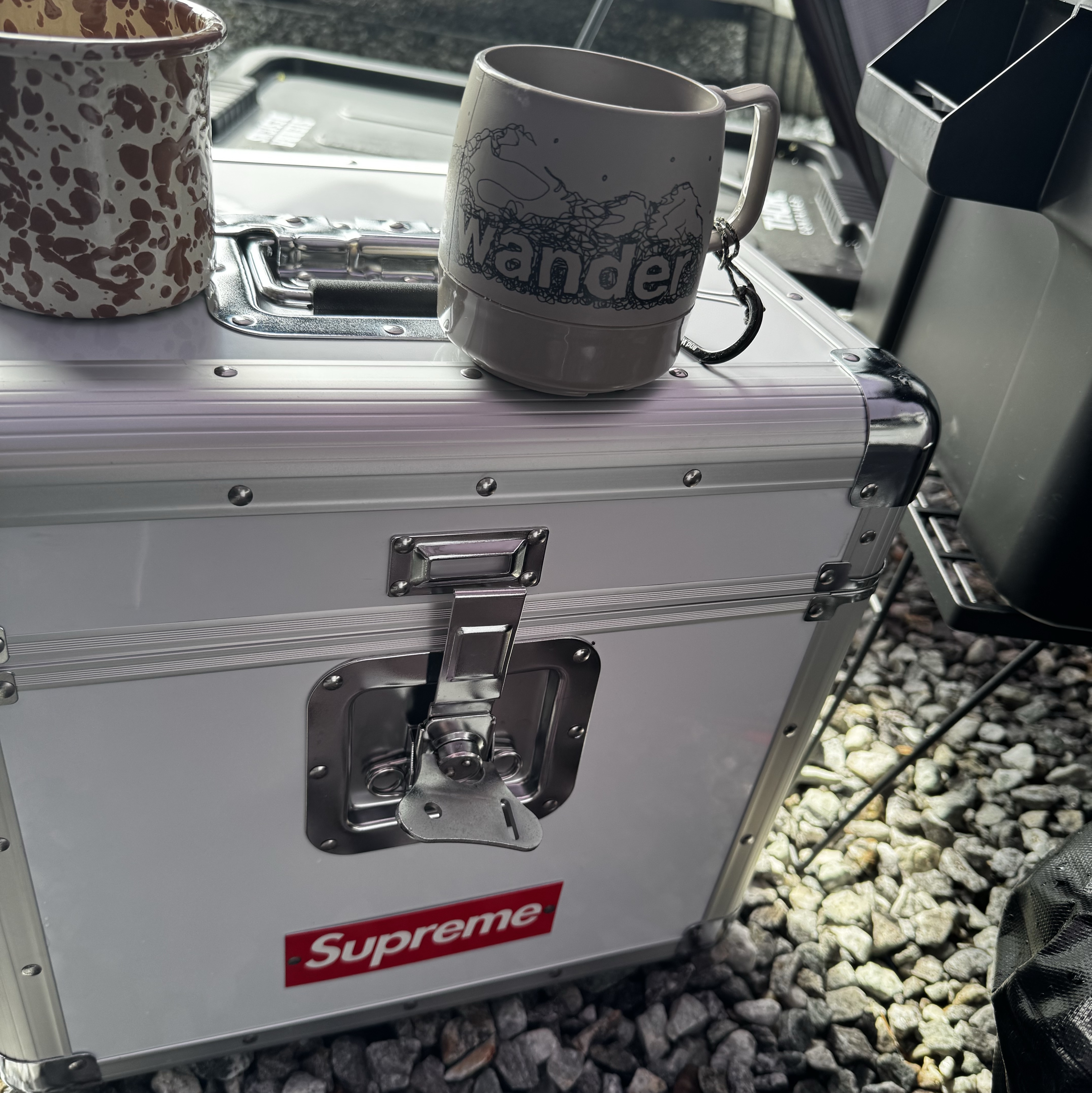 Supreme x Odyssey Record Case White - 25SS 착용 스타일
