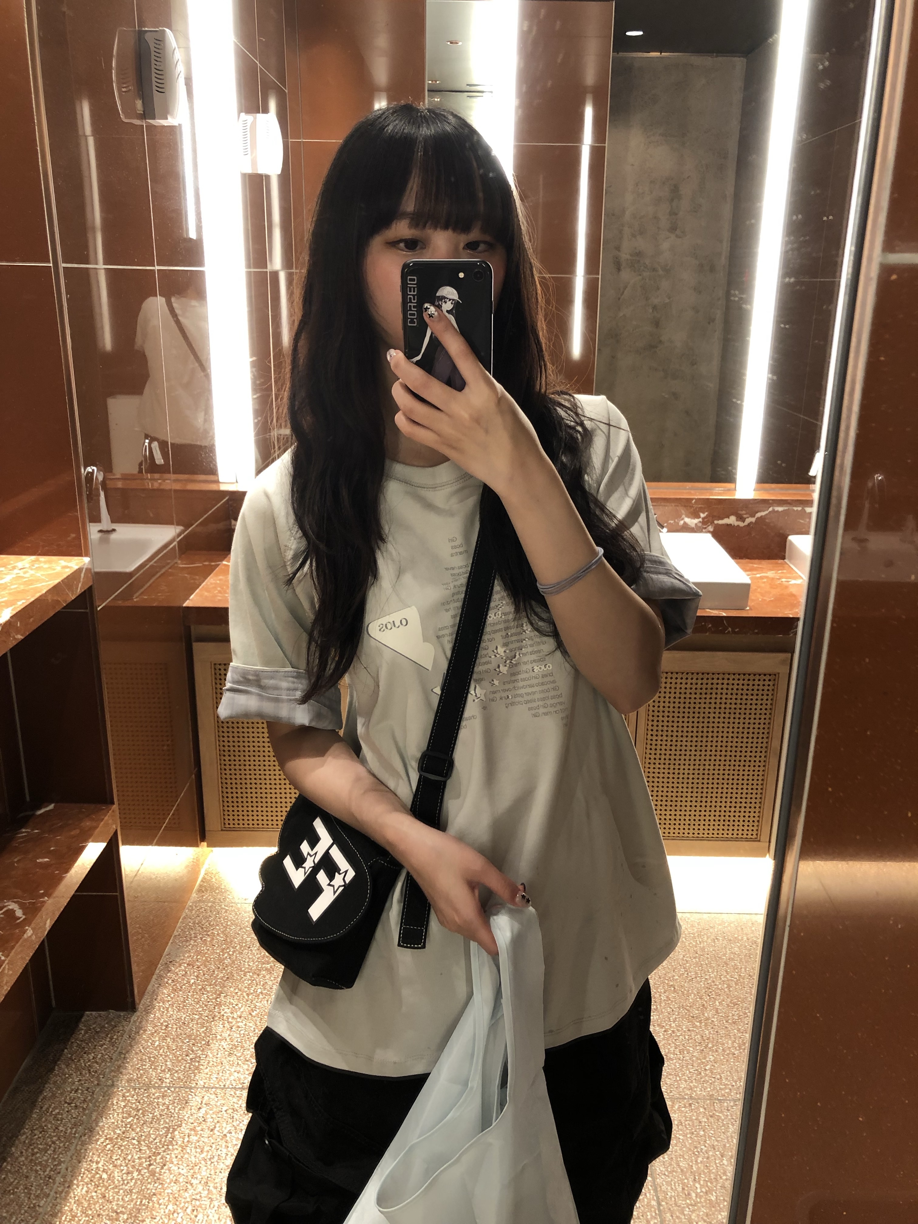 OJOS Double Sleeves Raglan T-shirt Khaki 착용 스타일