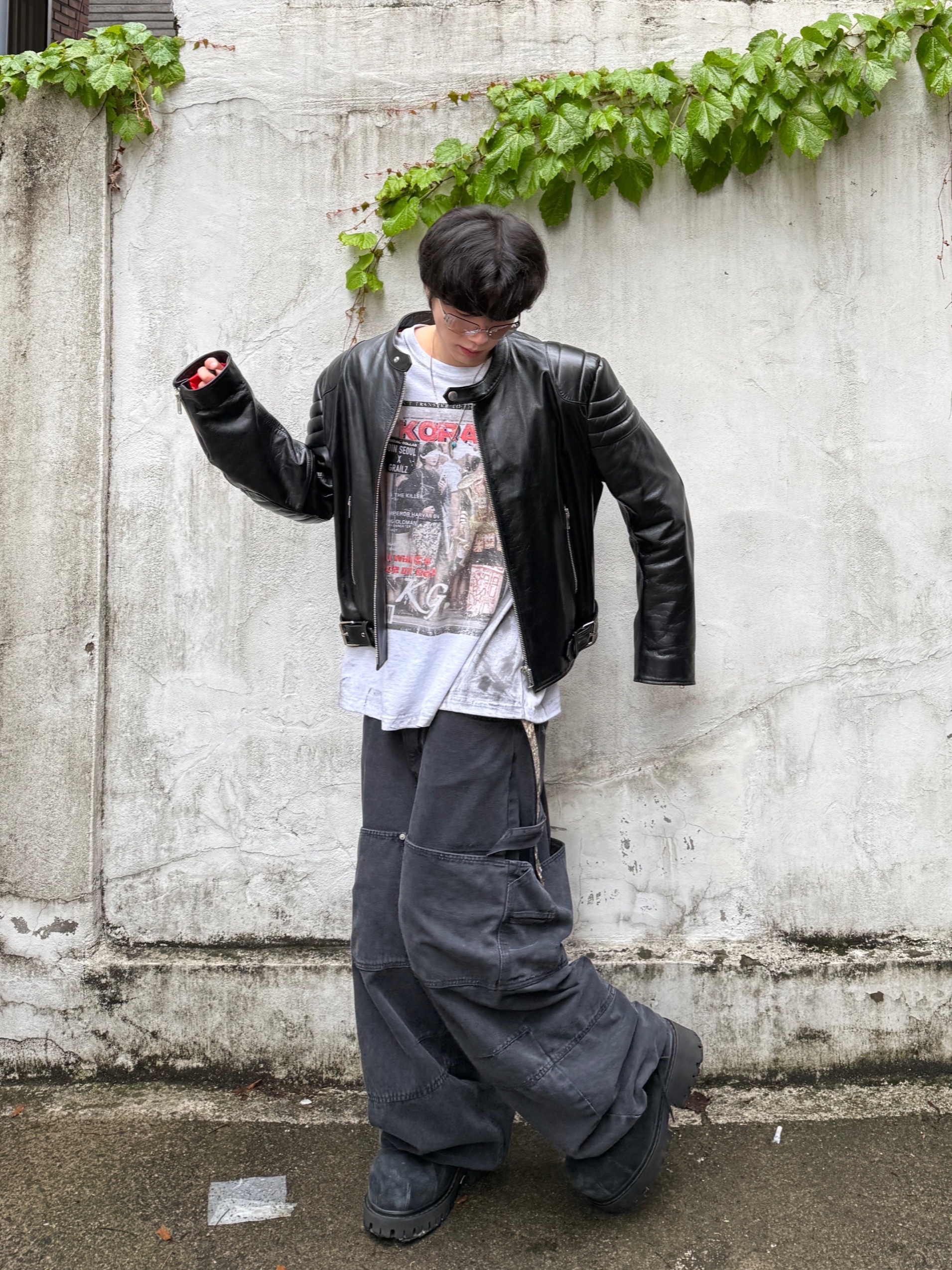 Kamien x MJD Double Hole Belt Black Shearling Calfskin, Balenciaga Stomper Bootie Black 착용 스타일 - 7