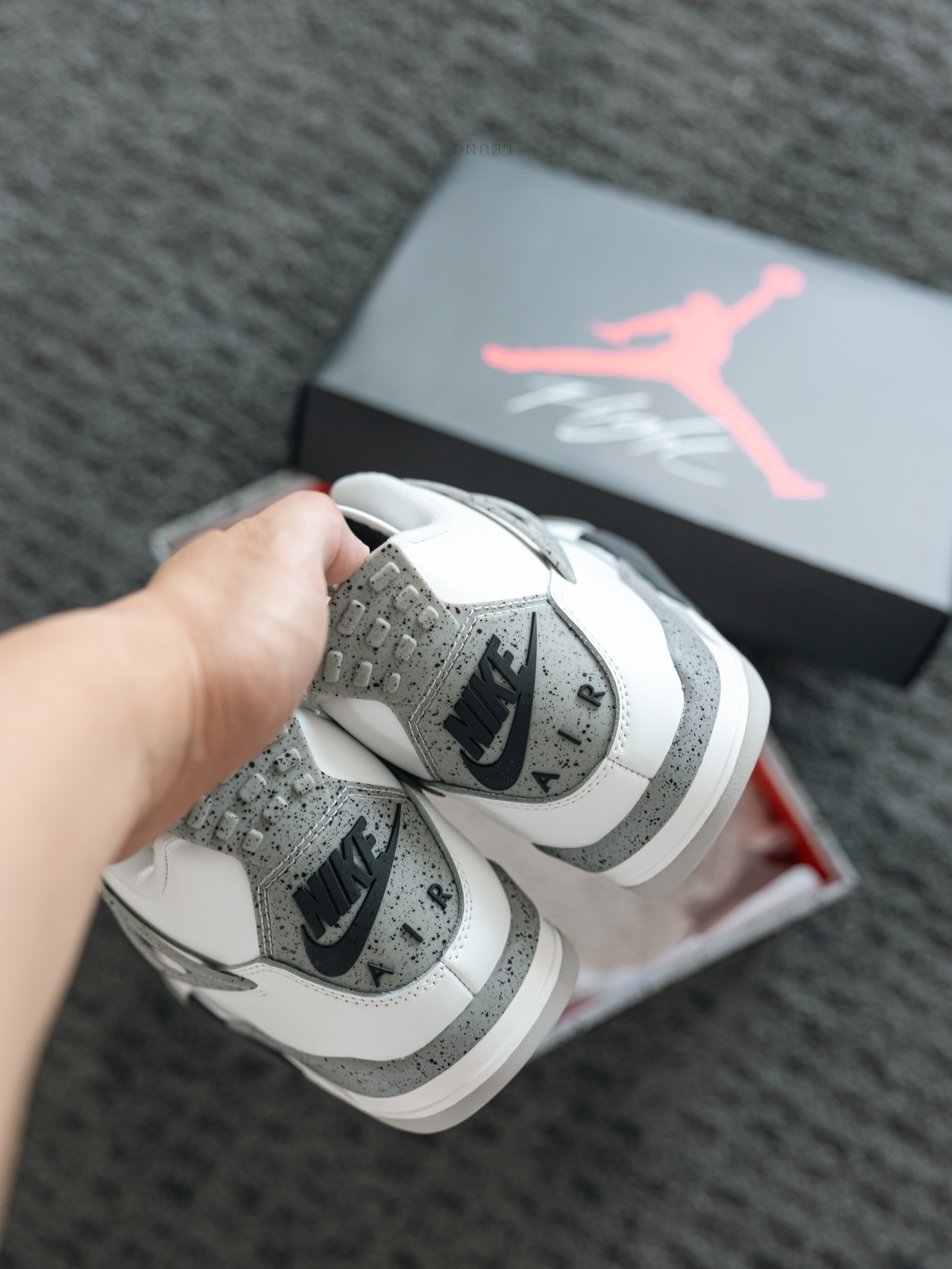 Jordan 4 Retro OG White Cement 2025 착용 스타일 - 2