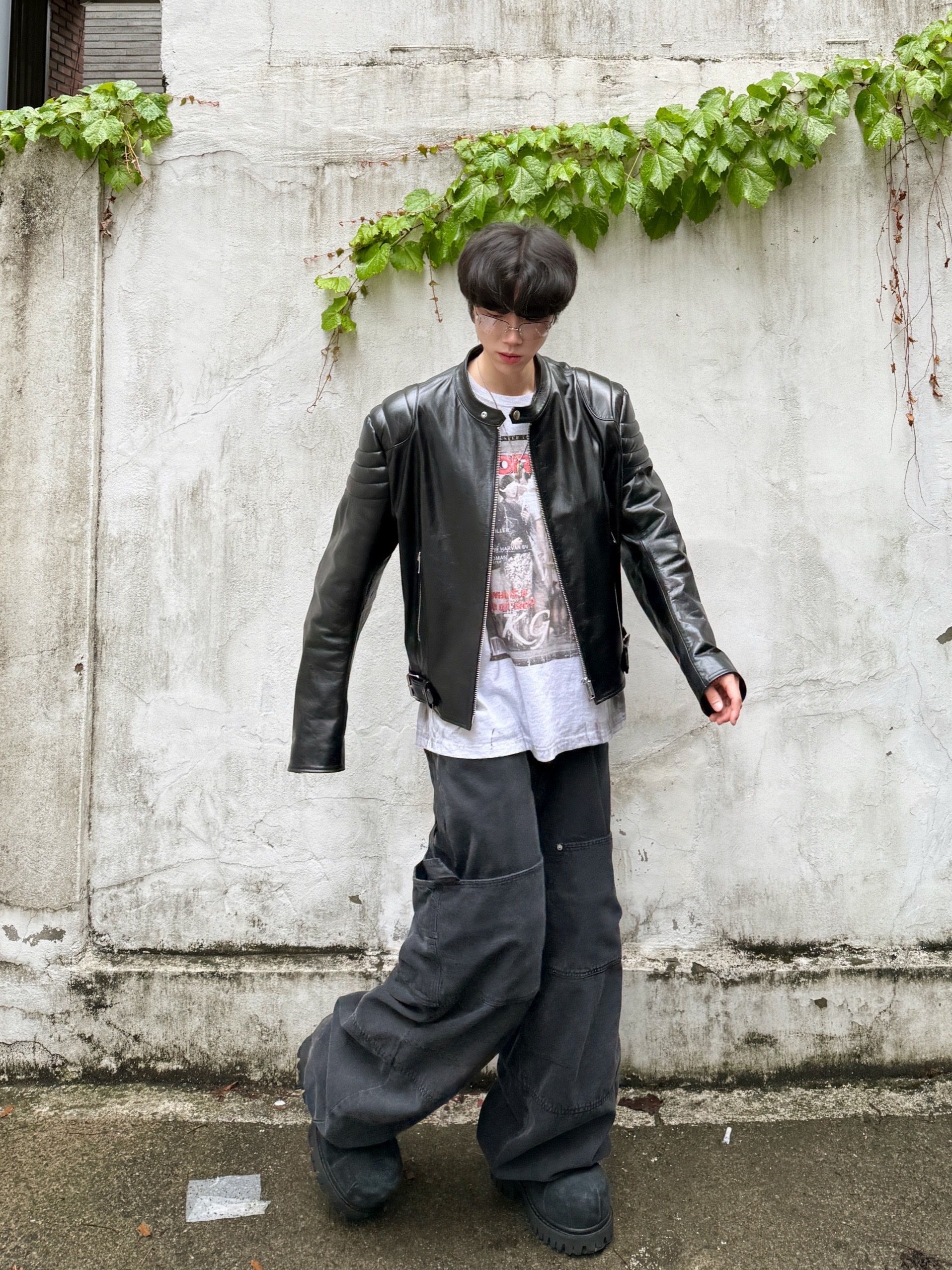 Kamien x MJD Double Hole Belt Black Shearling Calfskin, Balenciaga Stomper Bootie Black 착용 스타일 - 8