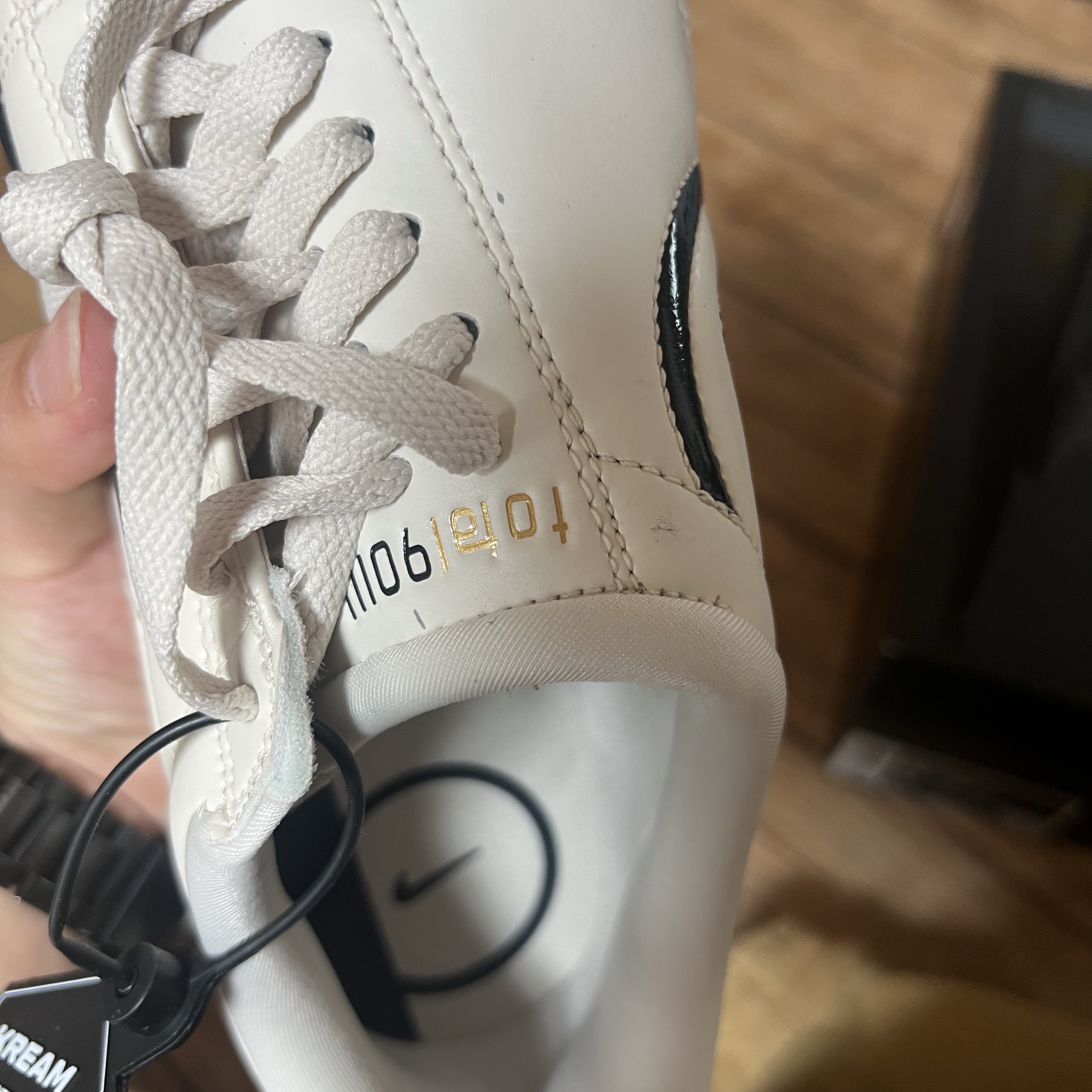 Nike Total 90 III SP Light Orewood Brown Black 착용 스타일 - 4