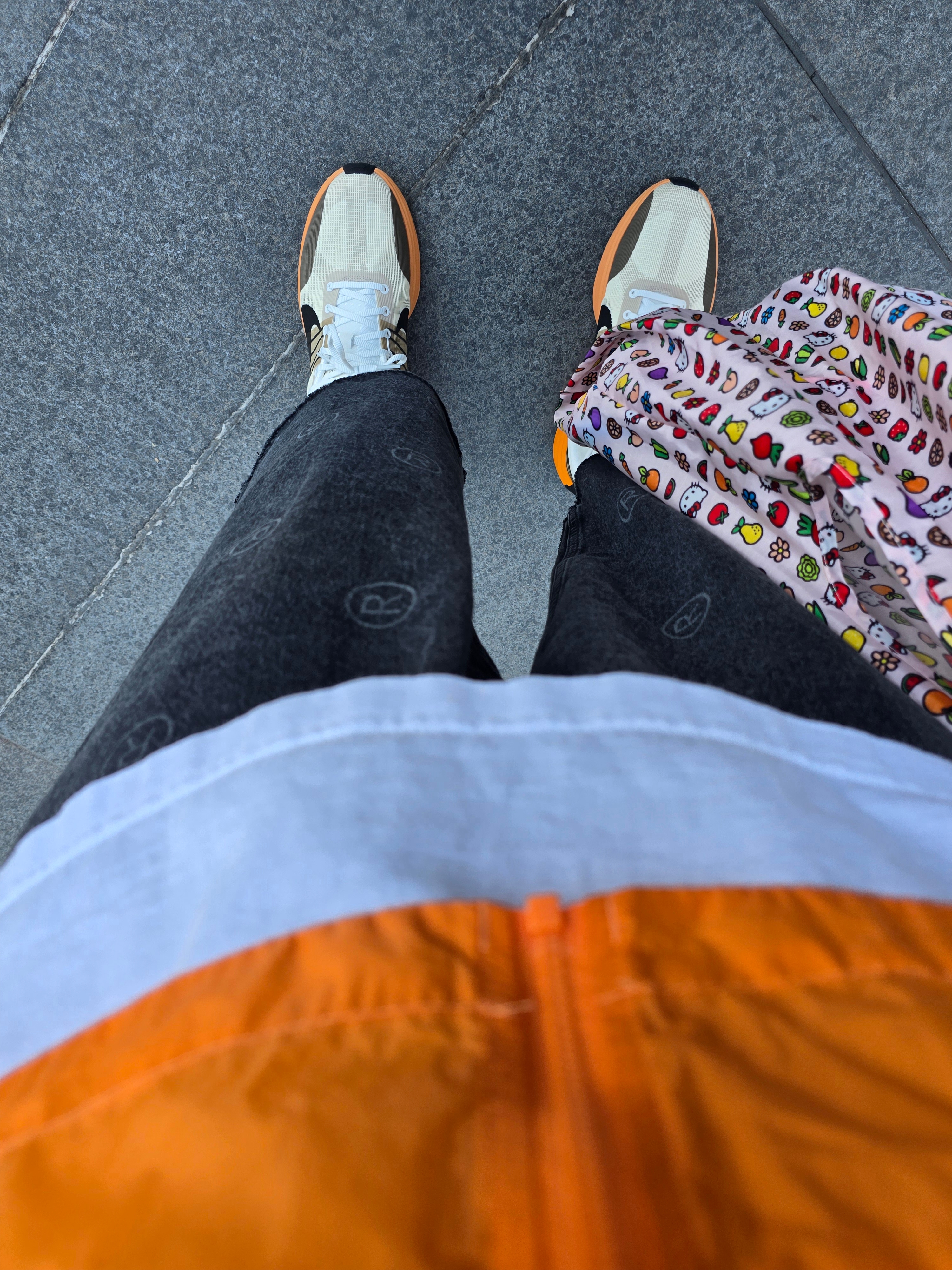 Nike ACG Windproof Cinder Cone Jacket Bright Mandarin - US/EU, Nike ACG Windproof Cinder Cone Jacket Bright Mandarin - Asia 착용 스타일