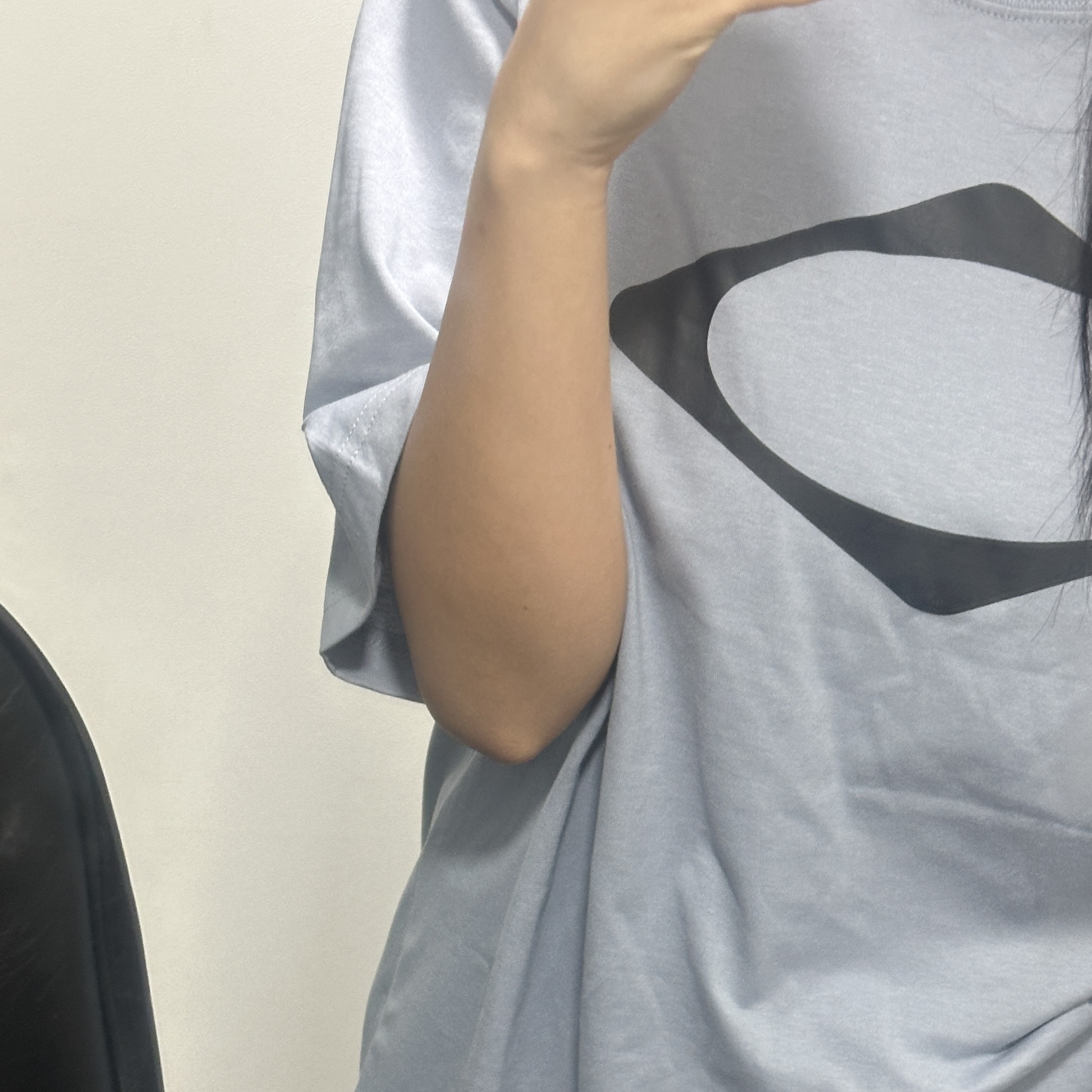 Mischief Rhombus Basic T-Shirt Greyish Blue 착용 스타일