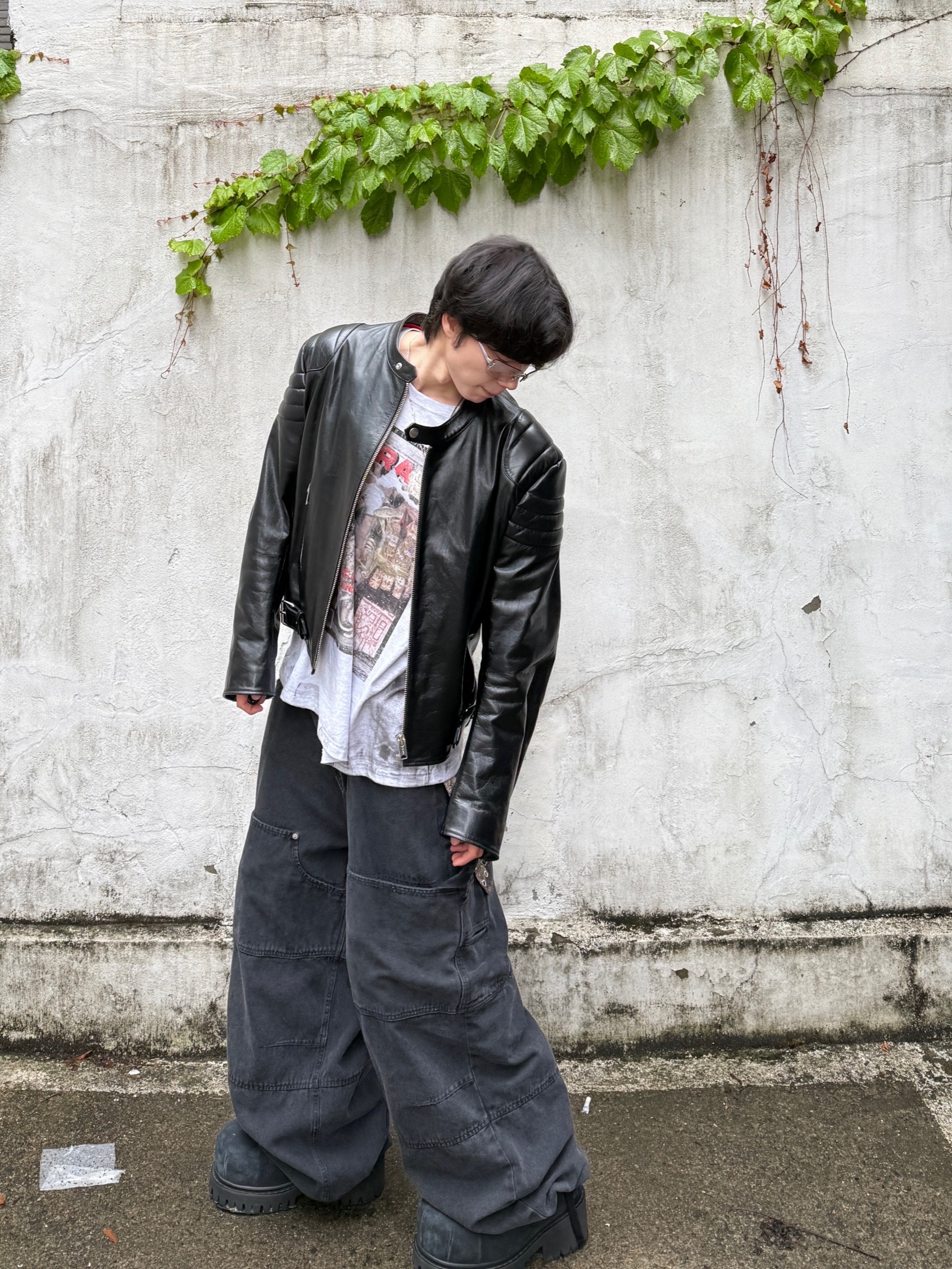 Kamien x MJD Double Hole Belt Black Shearling Calfskin, Balenciaga Stomper Bootie Black 착용 스타일 - 4