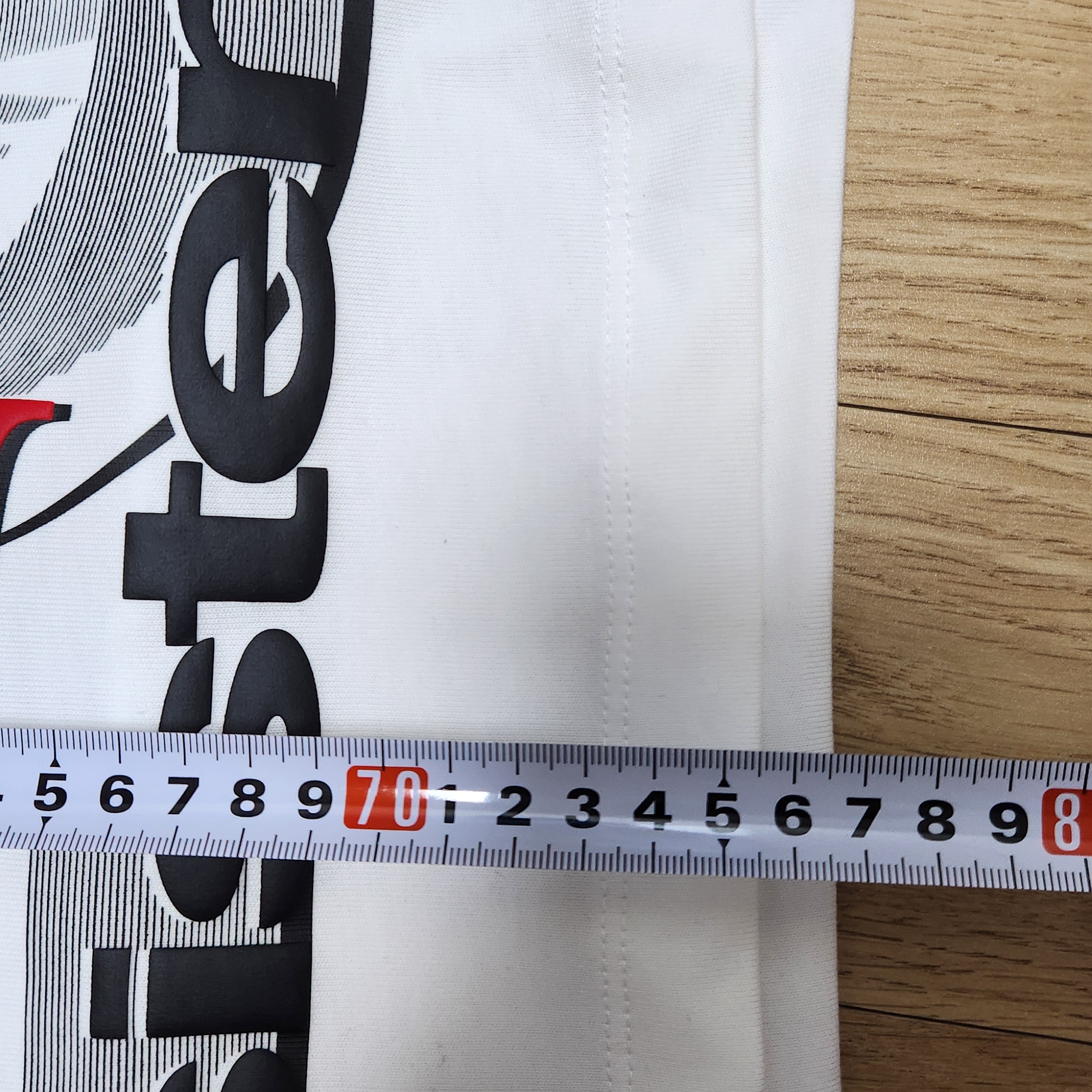 Jordan Seoul T-Shirt White Varsity Red (IB9106-100) 착용 스타일 - 2