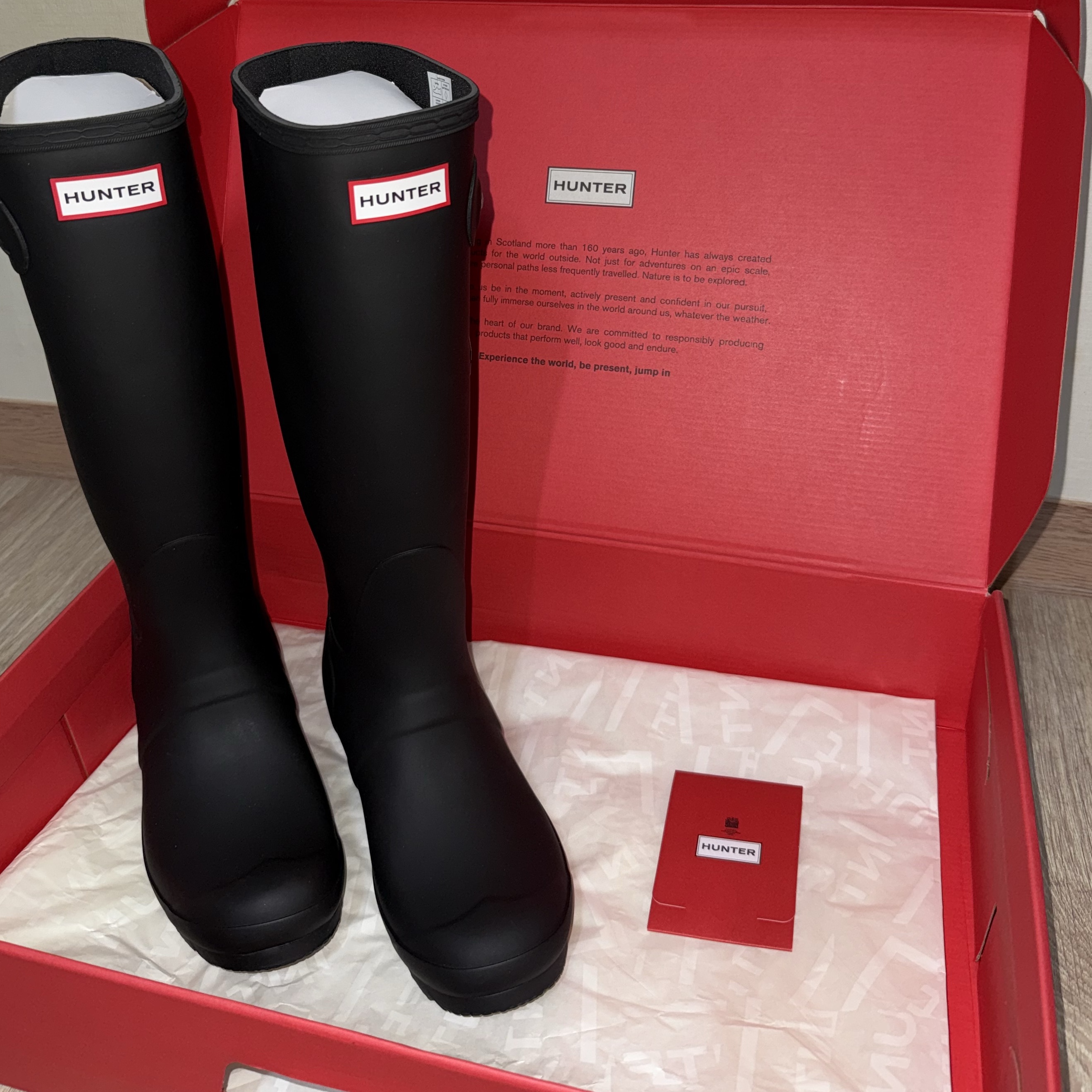 (W) Hunter Original Tall Rain Boots Navy, (W) Hunter Original Tour Foldable Tall Wellington Boots Black 착용 스타일