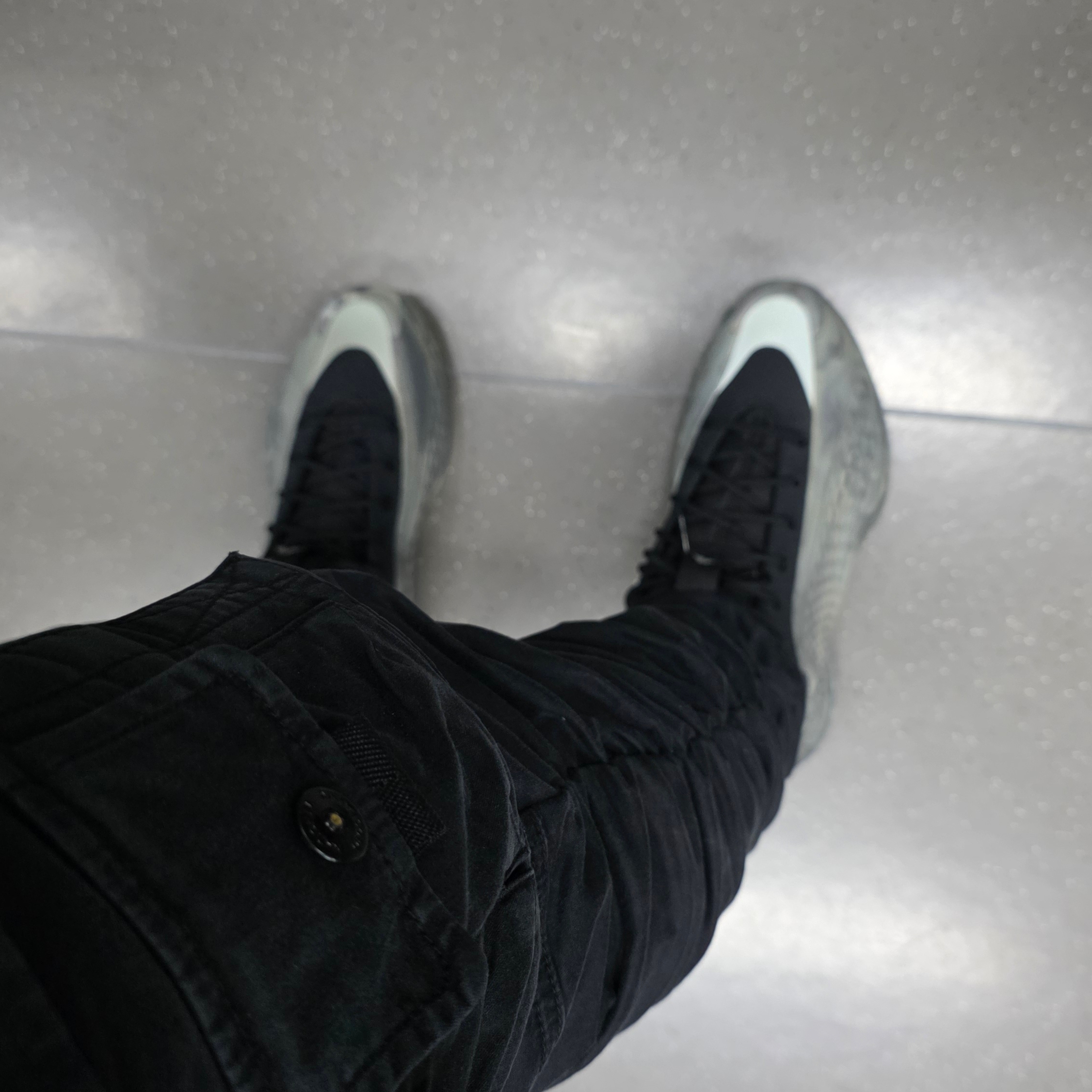 Adidas A.E. 1 Low Silver Pebble Core Black 착용 스타일 - 2