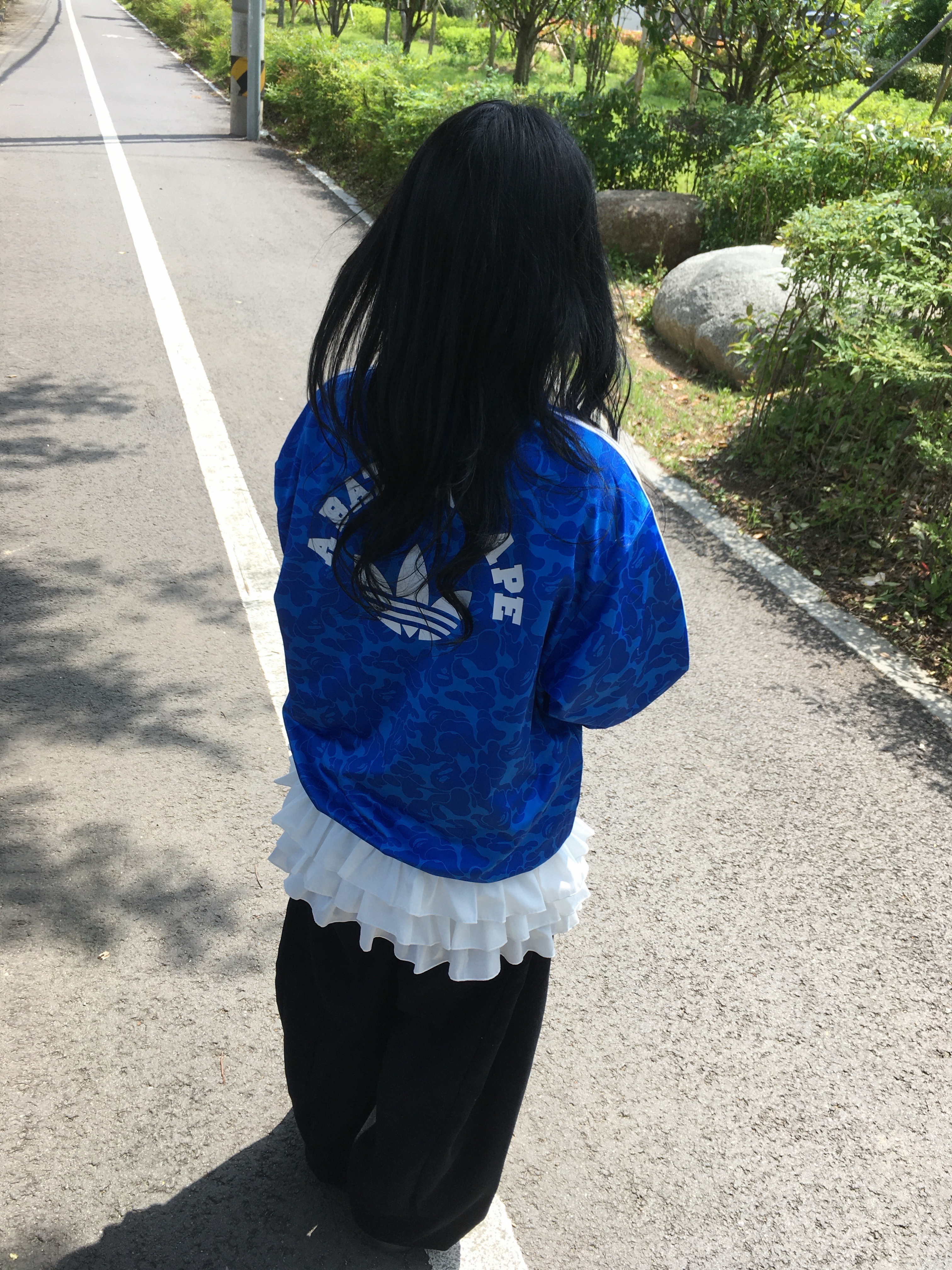 Adidas x BAPE Allover Print Track Top Blue - KR Sizing, Adidas Yeezy Foam RNNR Onyx 착용 스타일 - 1