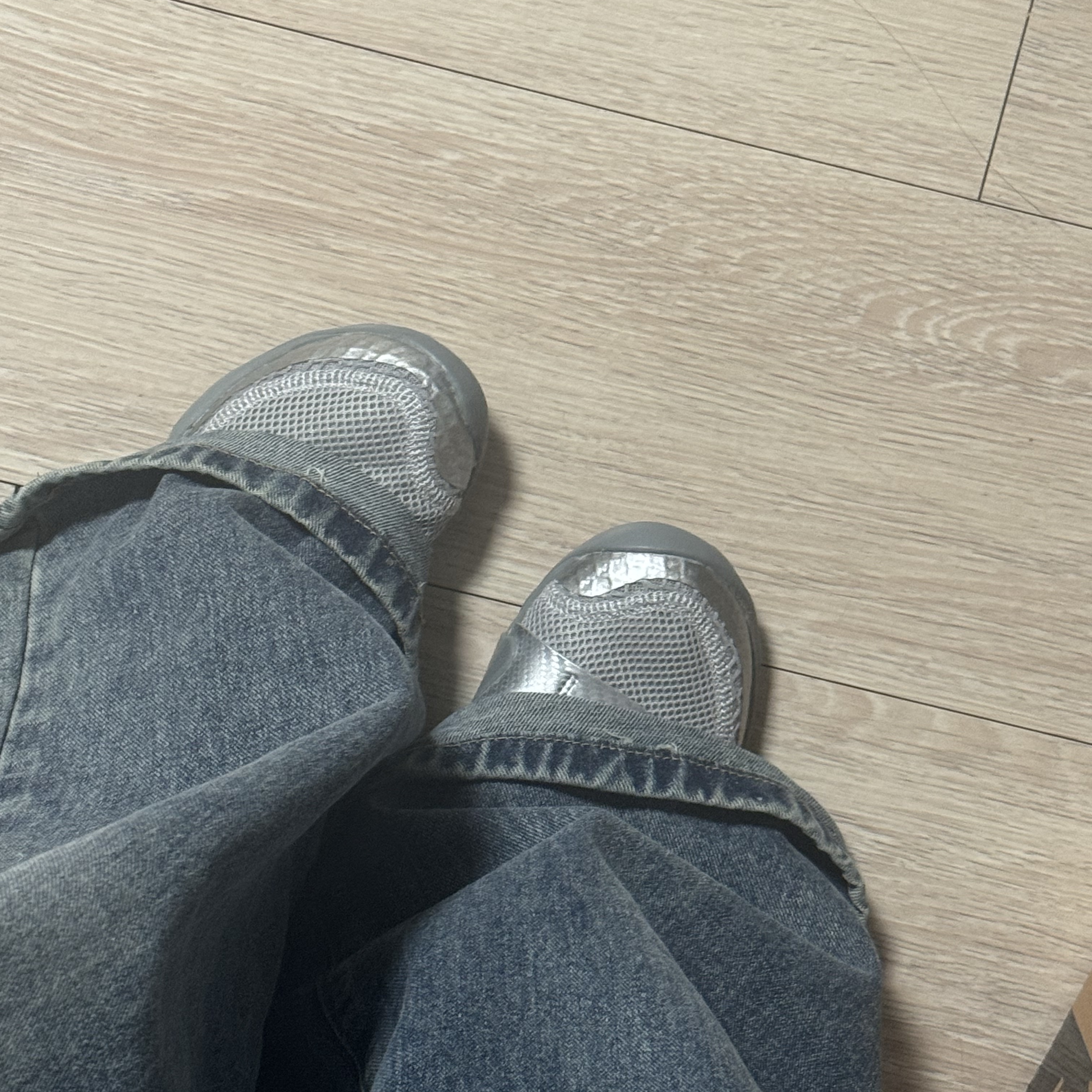 New Balance Minimus MT10O Slate Grey Silver Metallic 착용 스타일
