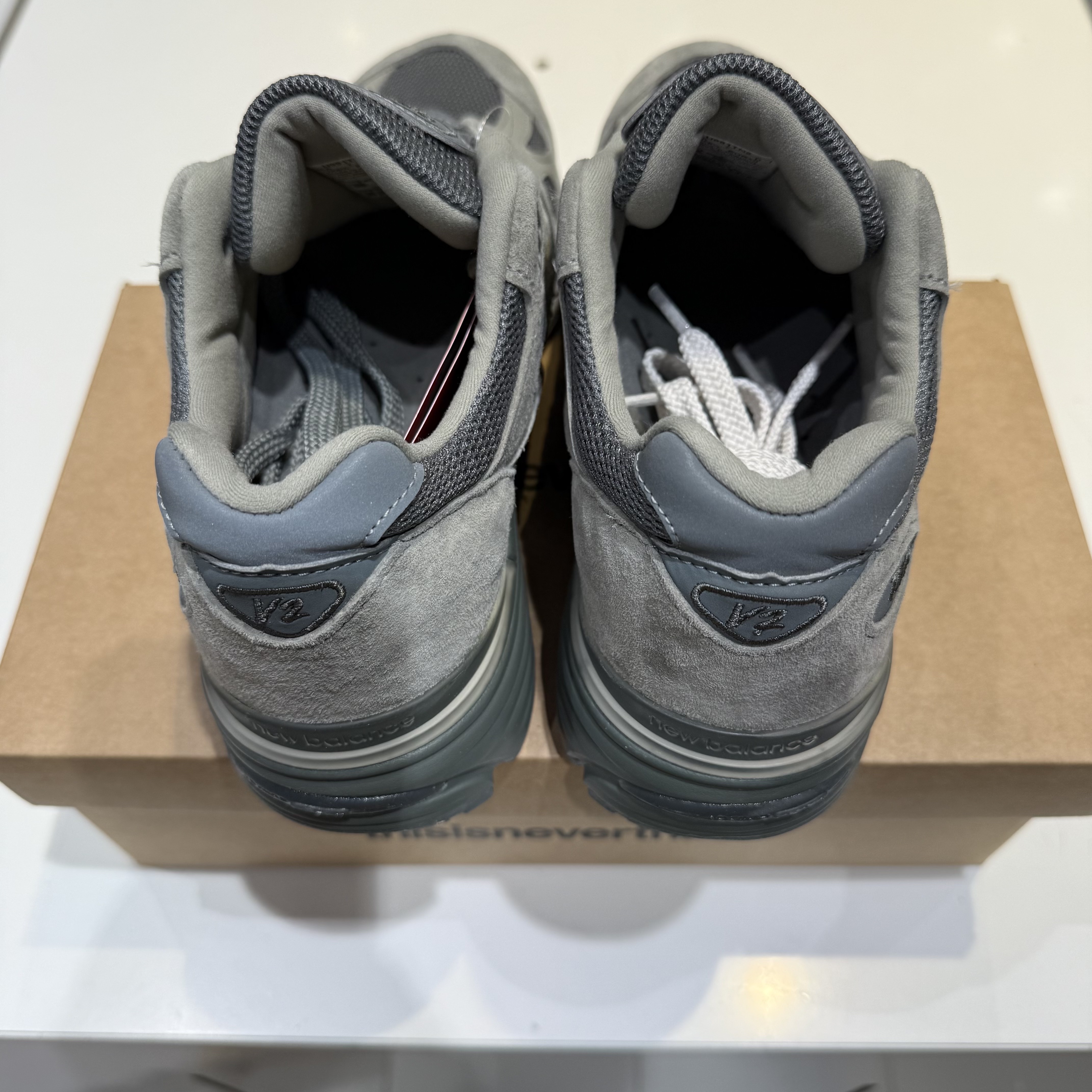 New Balance x Thisisneverthat 991v2 Made in UK Grey 착용 스타일 - 3