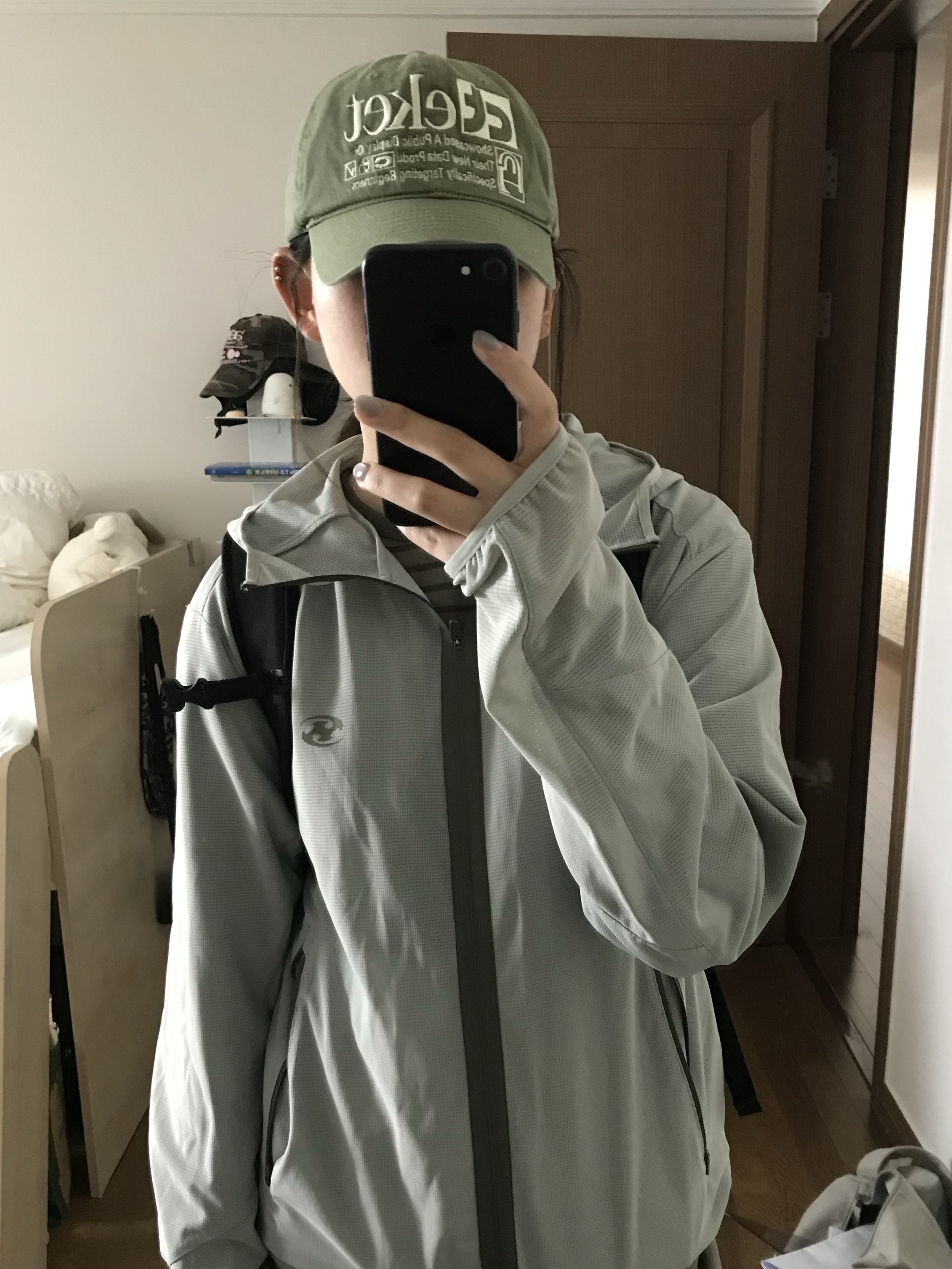 Teket Plan Cap Cream, Sansan Gear Zipper Mesh Jacket Grey - 24SS 착용 스타일