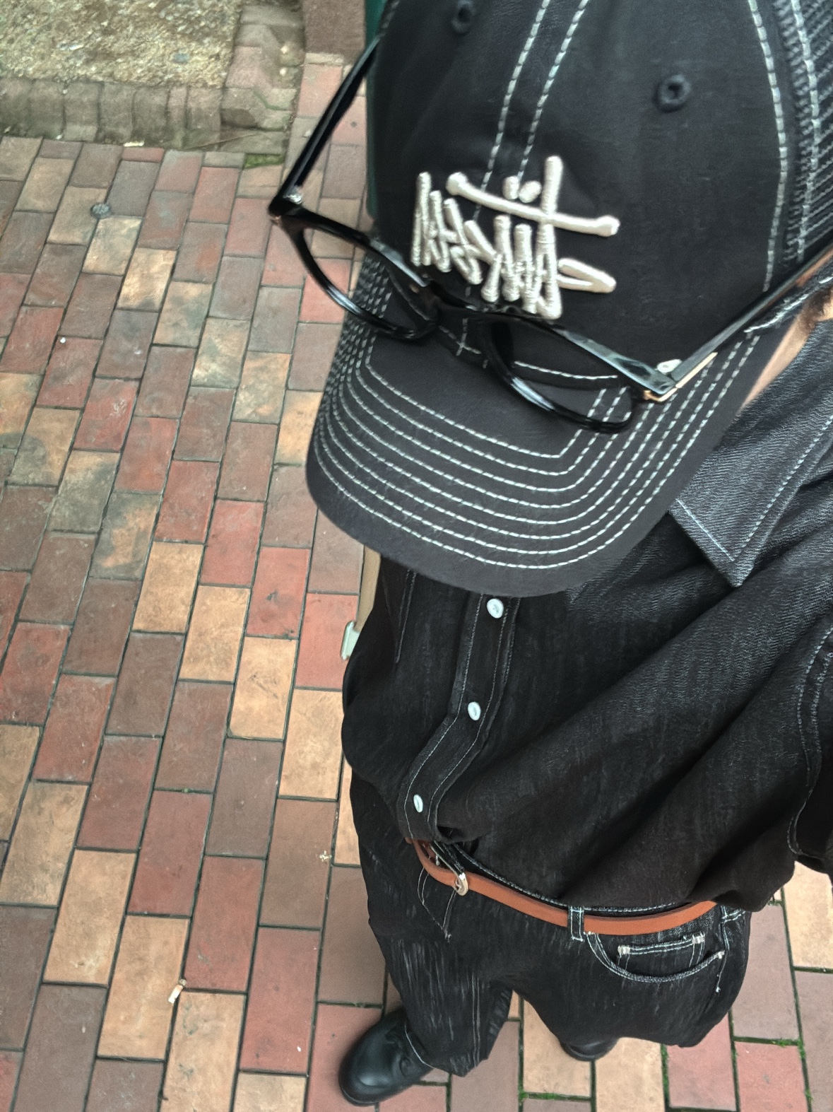 Stussy New Era 9twenty Basic Trucker Black 착용 스타일 - 1